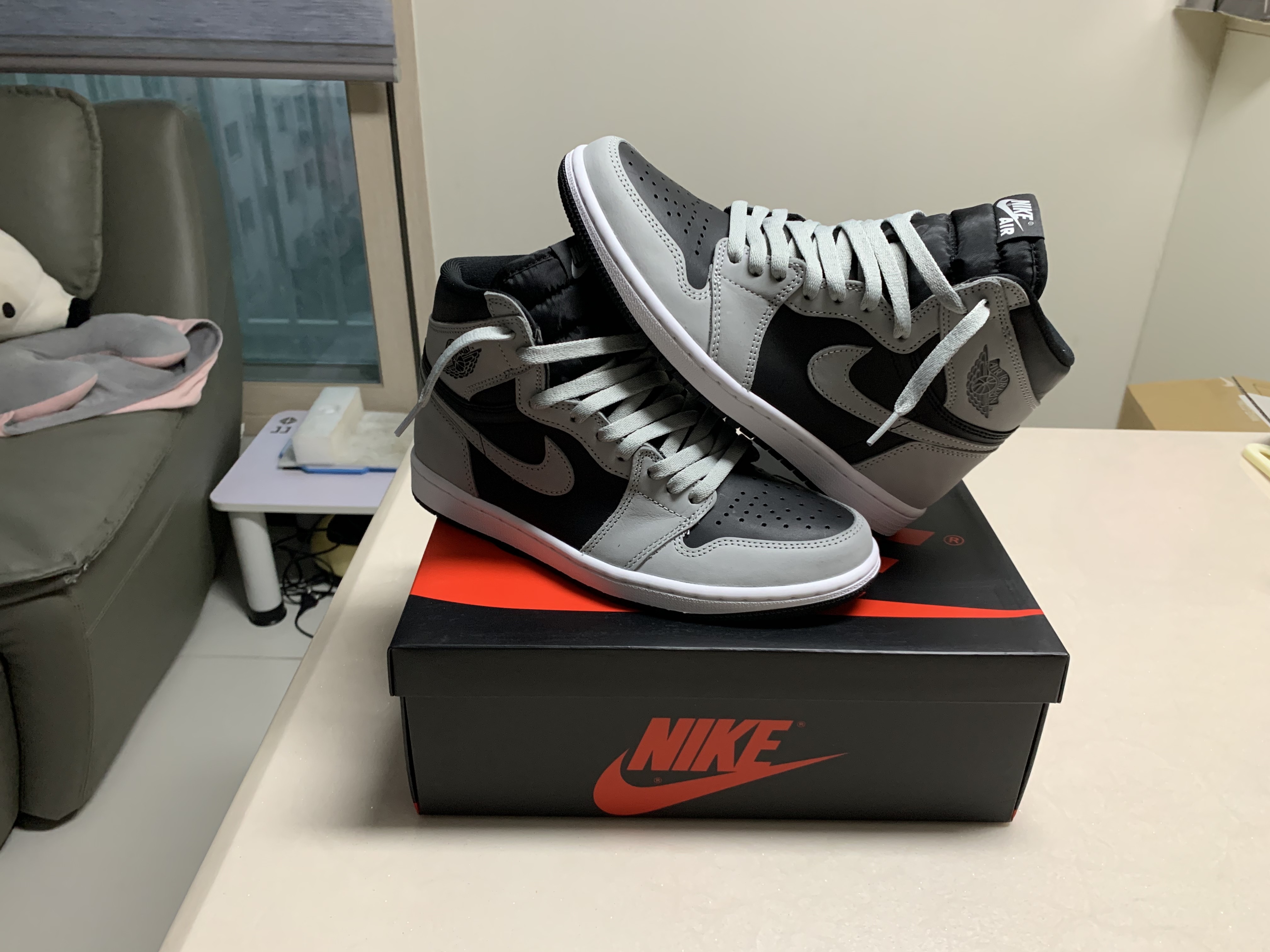Jordan 1 Retro High OG Shadow 2.0 착용 스타일 - 1
