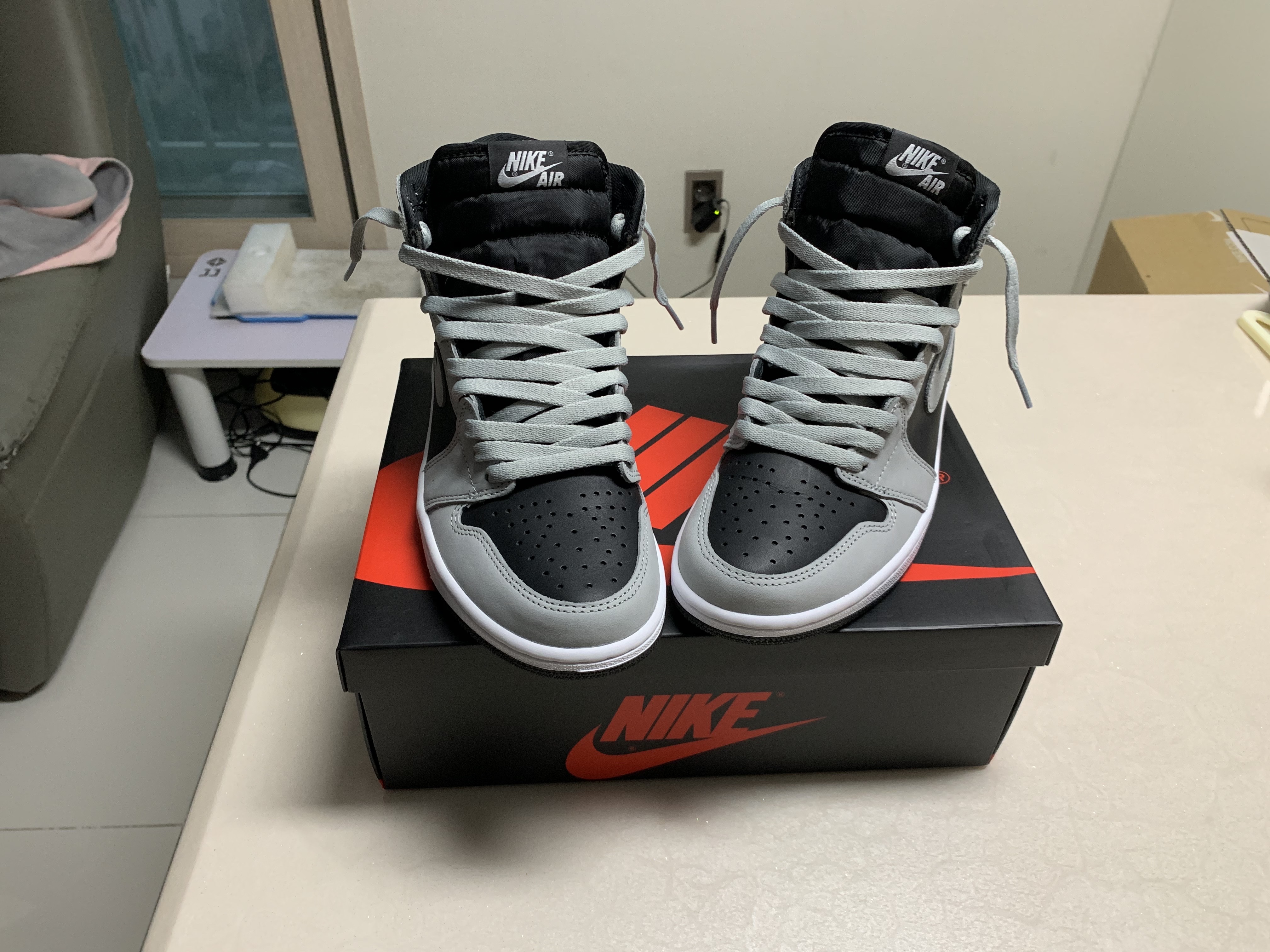 Jordan 1 Retro High OG Shadow 2.0 착용 스타일 - 5