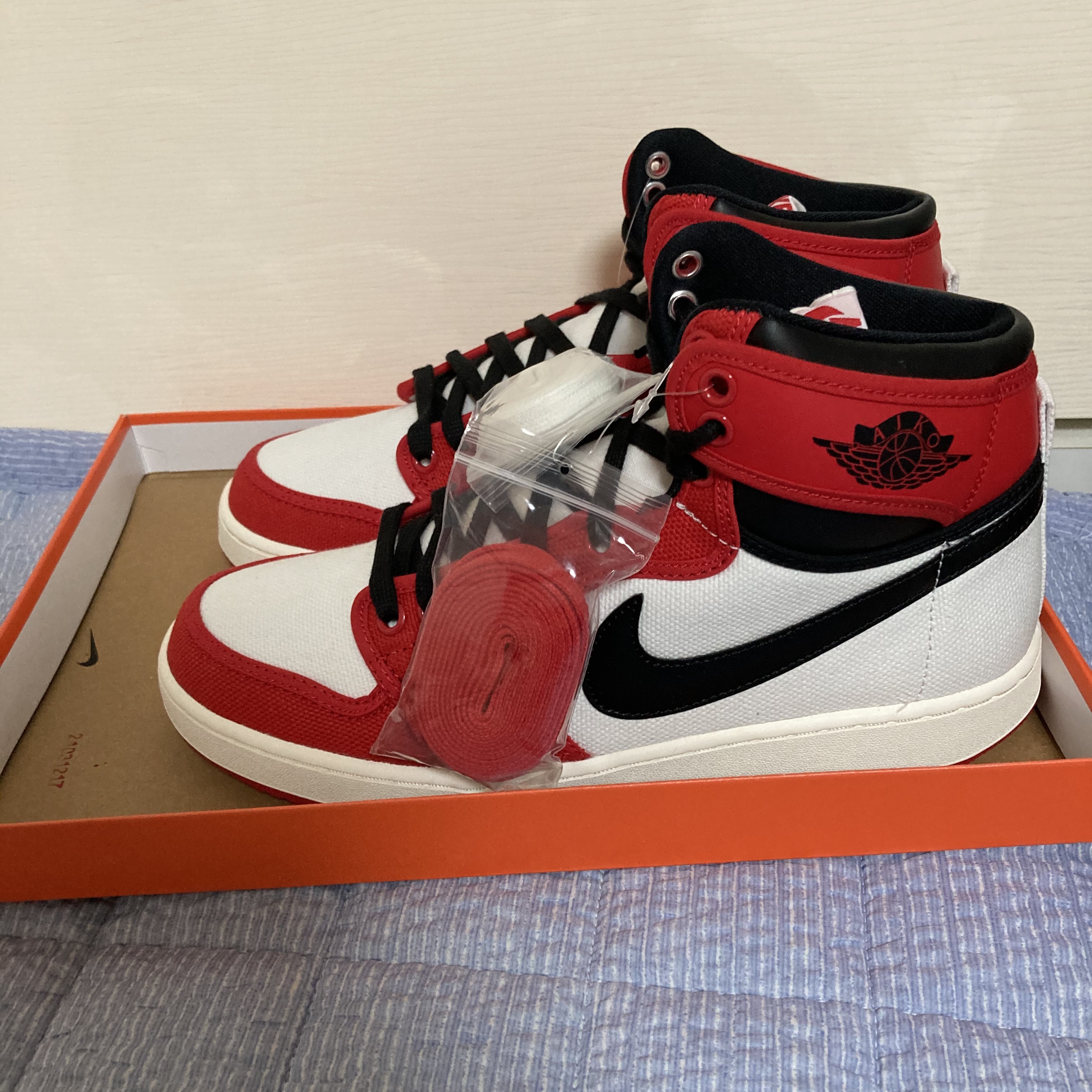 Jordan 1 KO Chicago 2021 착용 스타일 - 1