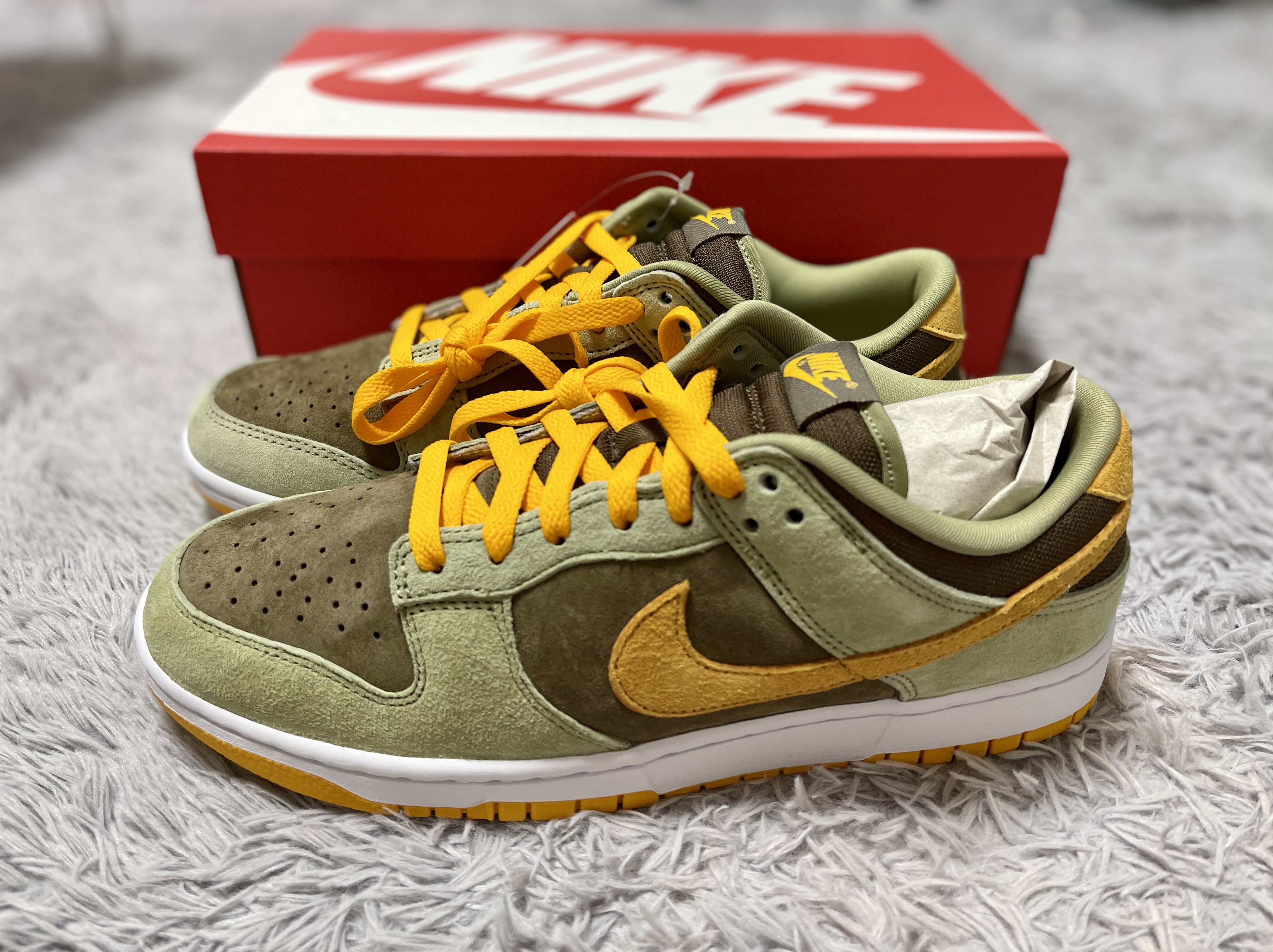 Nike Dunk Low SE Dusty Olive 착용 스타일 - 4