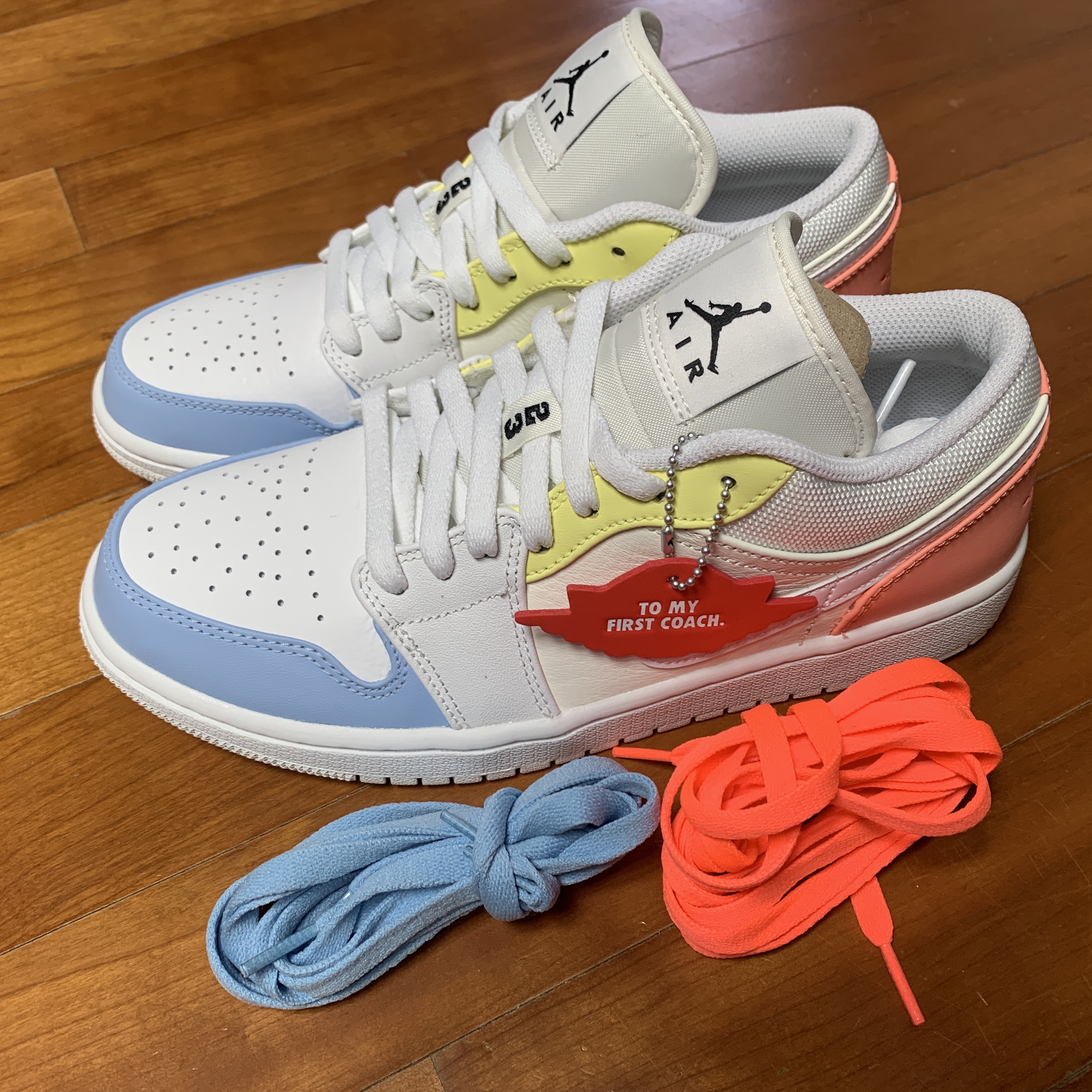 Jordan 1 Low To My First Coach 착용 스타일 - 2