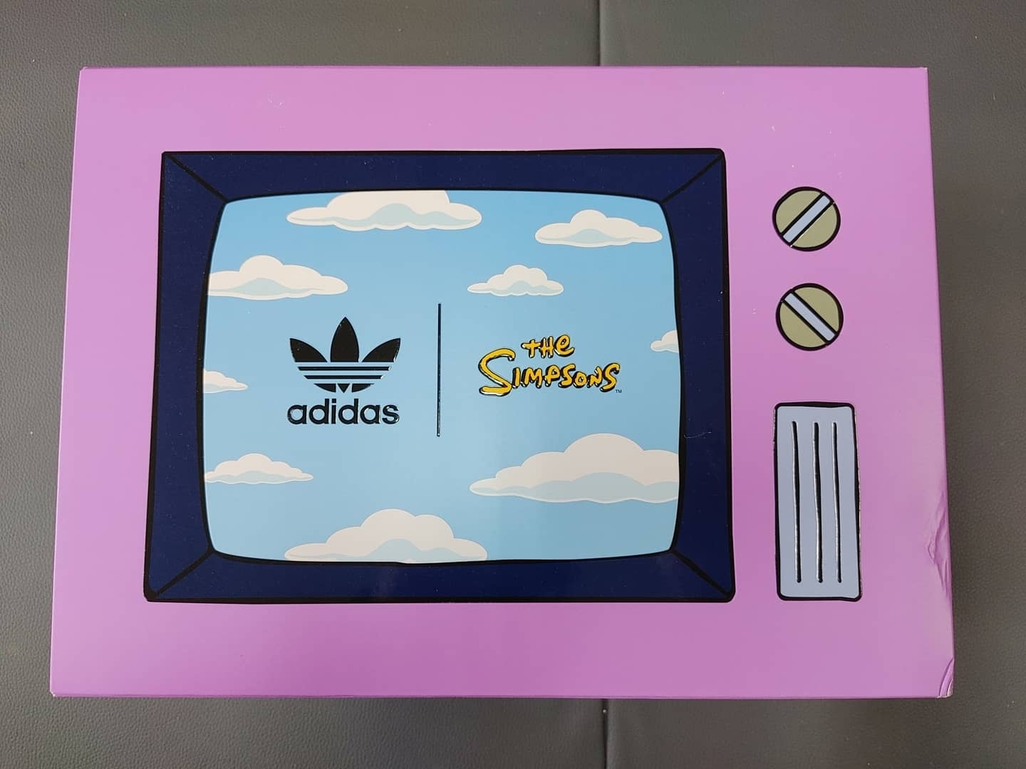 Adidas x The Simpsons Forum Lo Duff Beer 착용 스타일 - 4