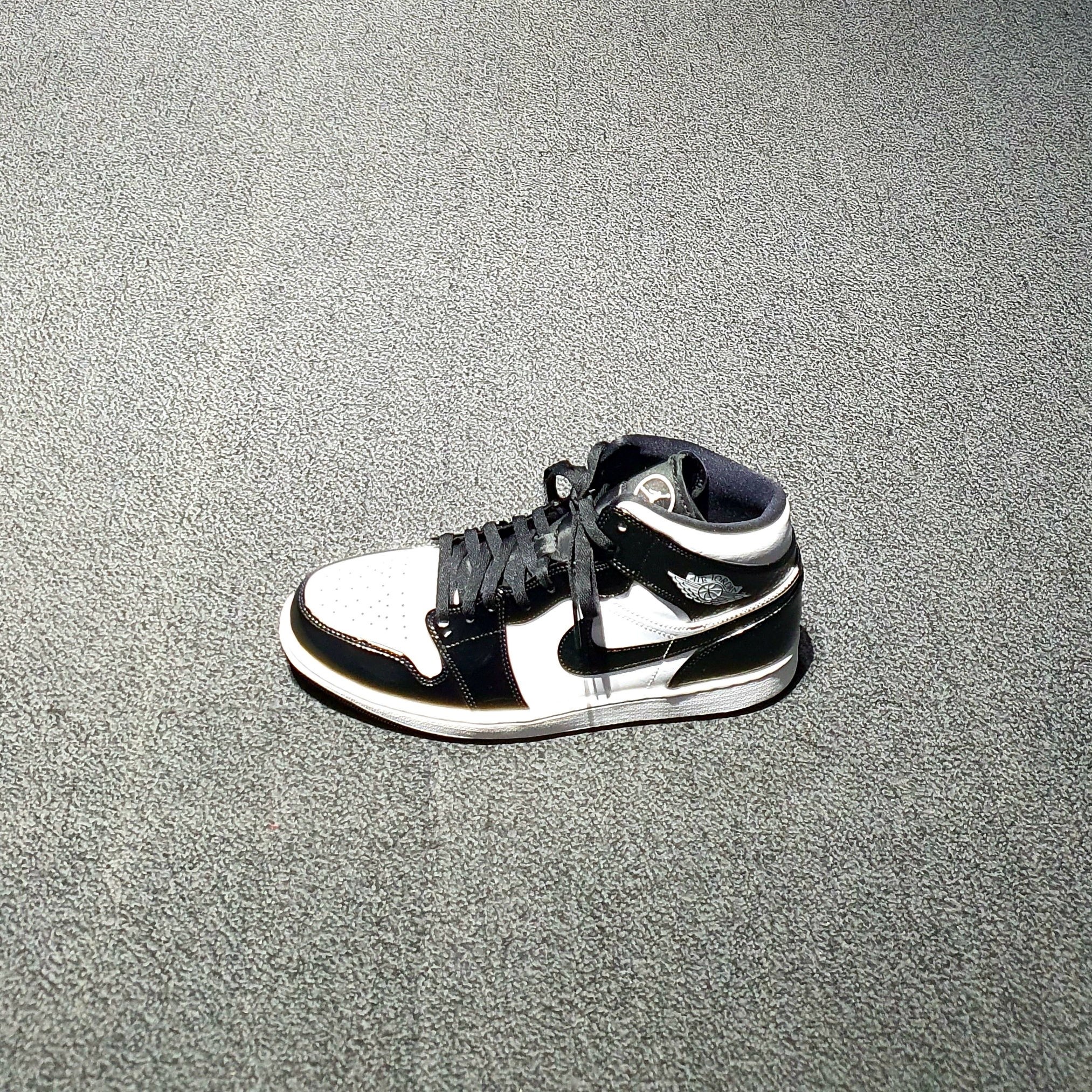 Jordan 1 Mid SE ASW Black 착용 스타일