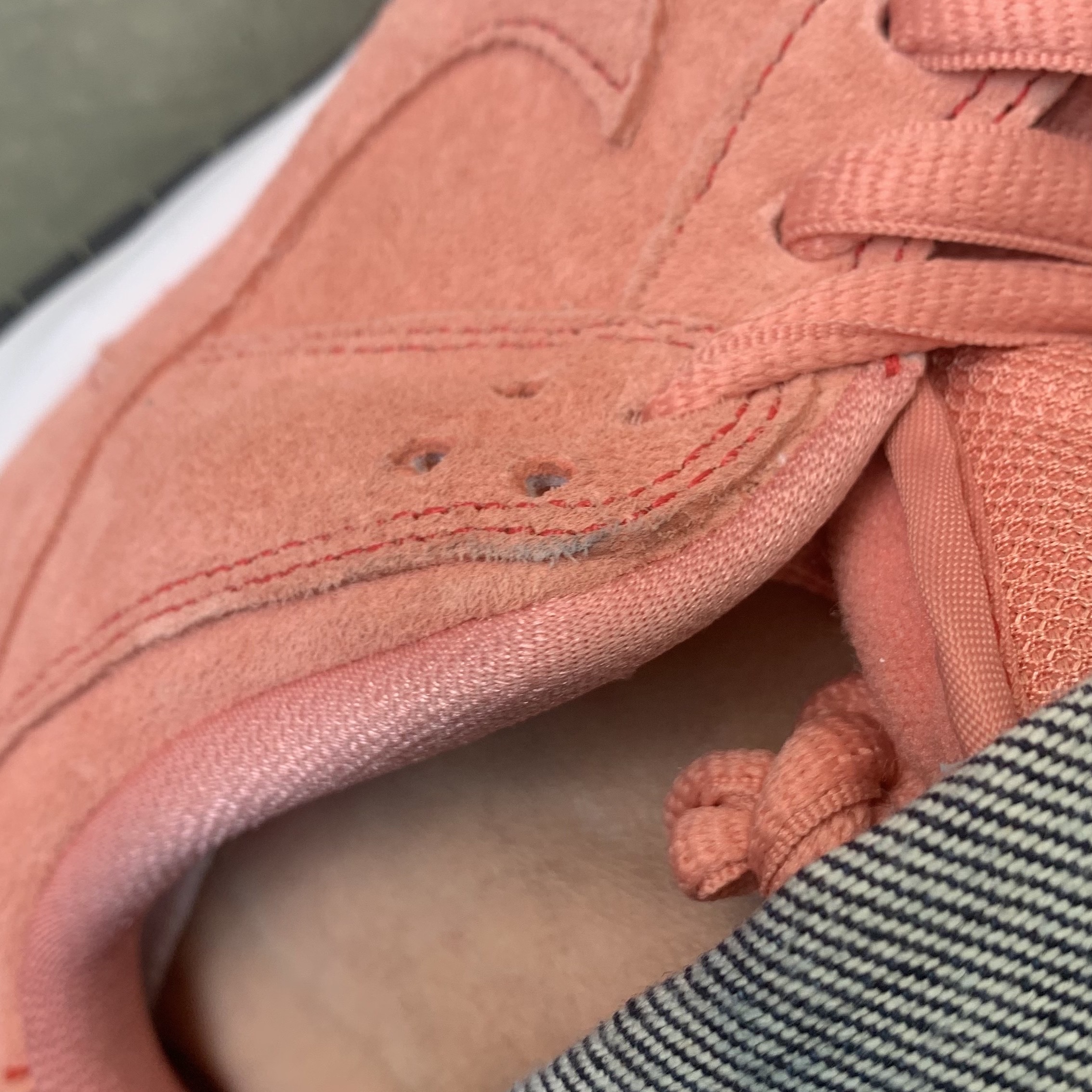 Nike SB Dunk Low Pro Pink Pig 착용 스타일