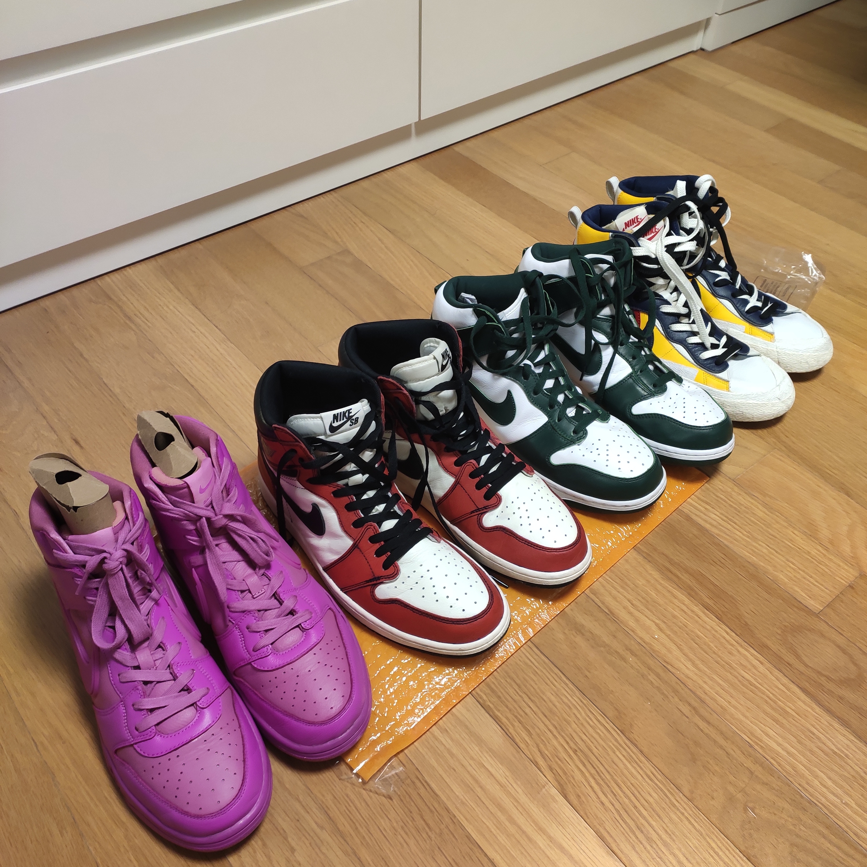 Nike x Ambush Dunk High Cosmic Fuchsia, Jordan 1 Retro High OG Defiant SB LA to Chicago 착용 스타일