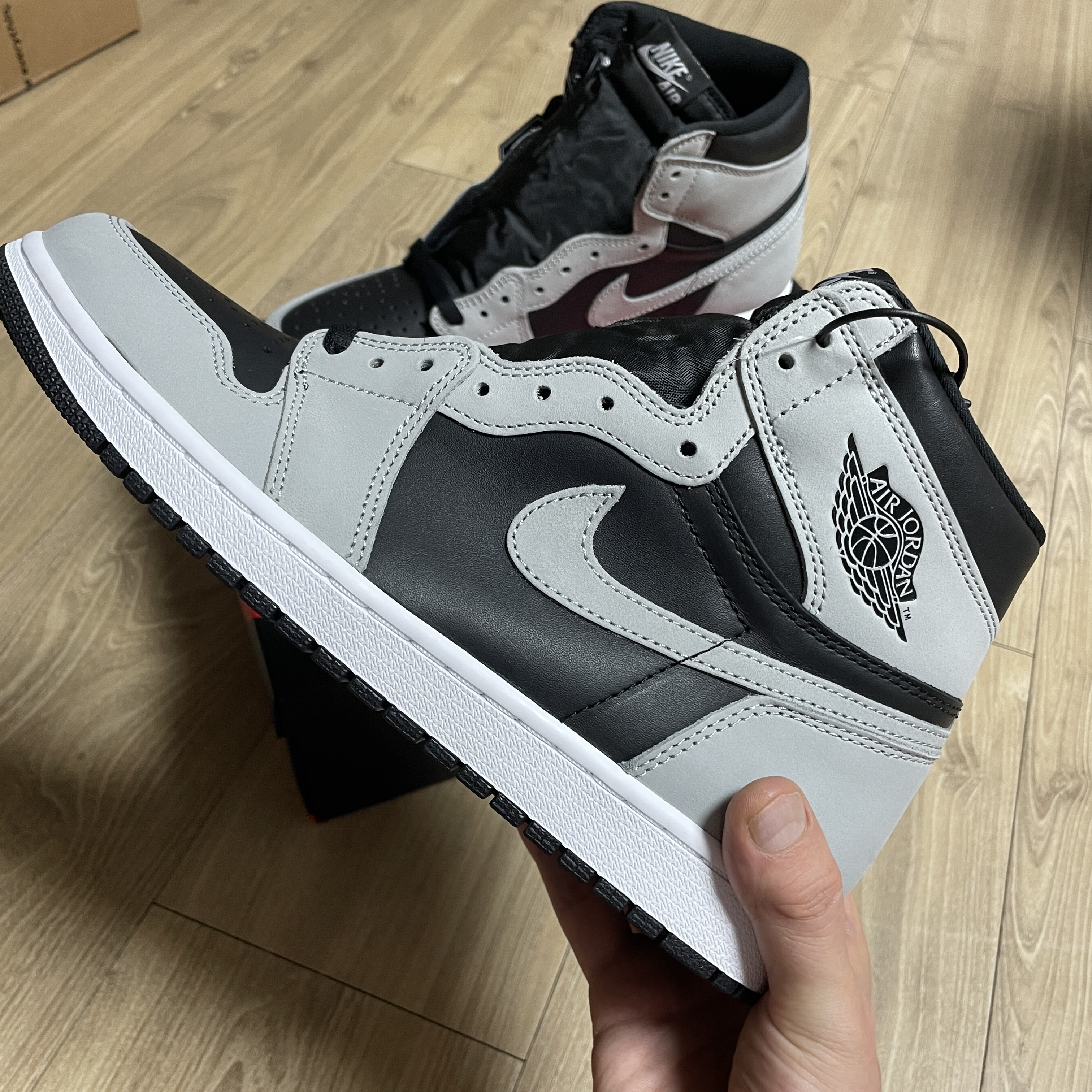 Jordan 1 Retro High OG Shadow 2.0 착용 스타일 - 2