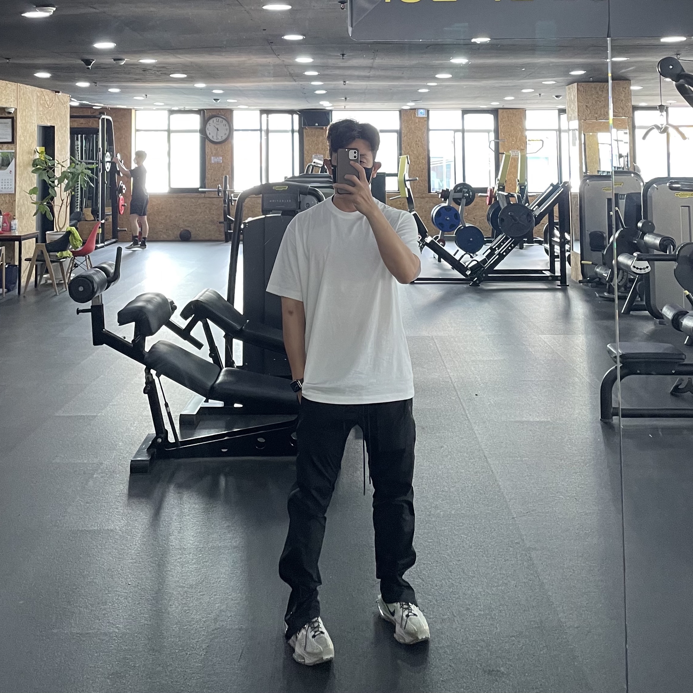 Nike x Matthew M Williams Zoom 004 Stone 착용 스타일 - 1