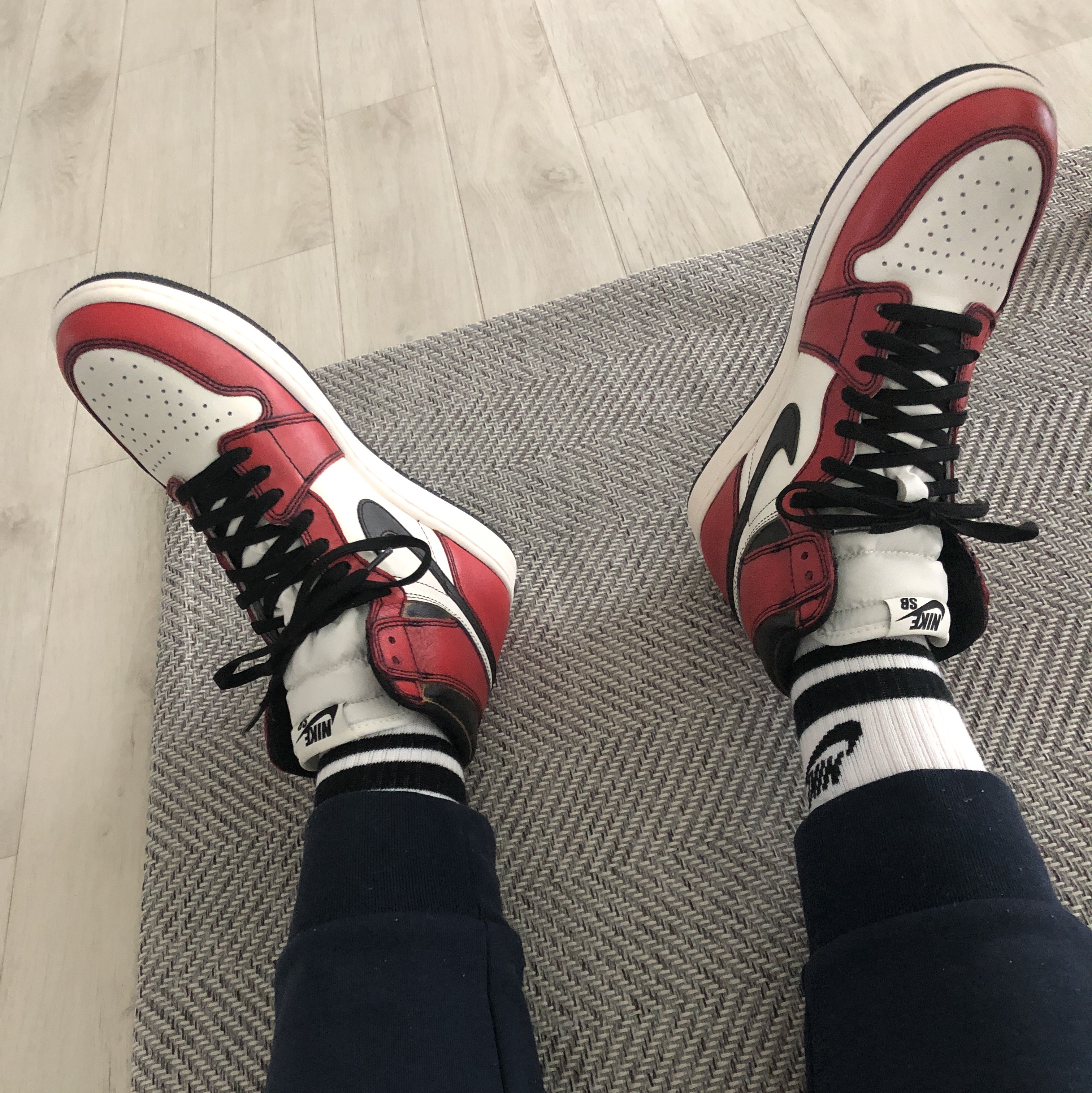 Jordan 1 Retro High OG Defiant SB LA to Chicago 착용 스타일 - 3