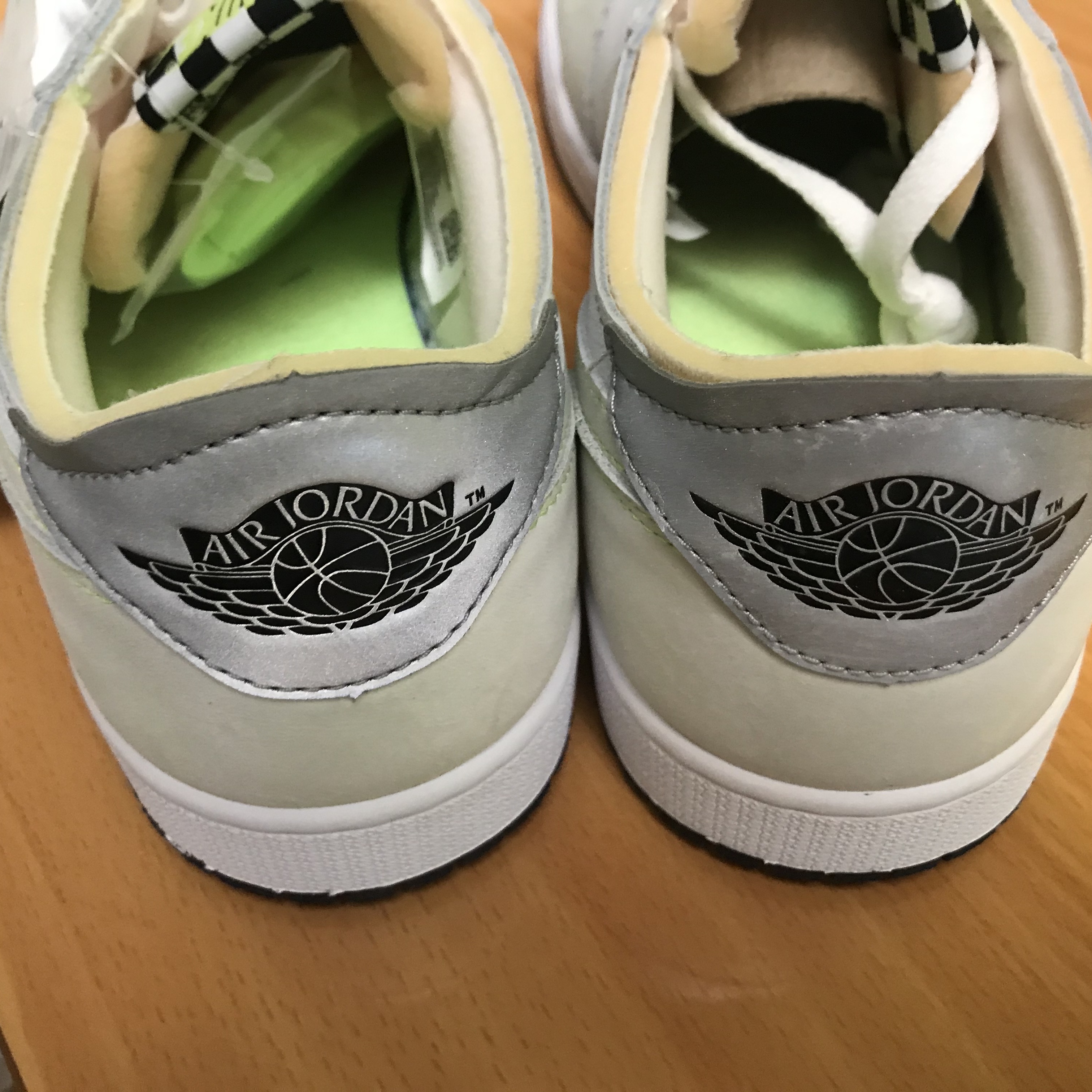 Jordan 1 Low OG Ghost Green 착용 스타일 - 3