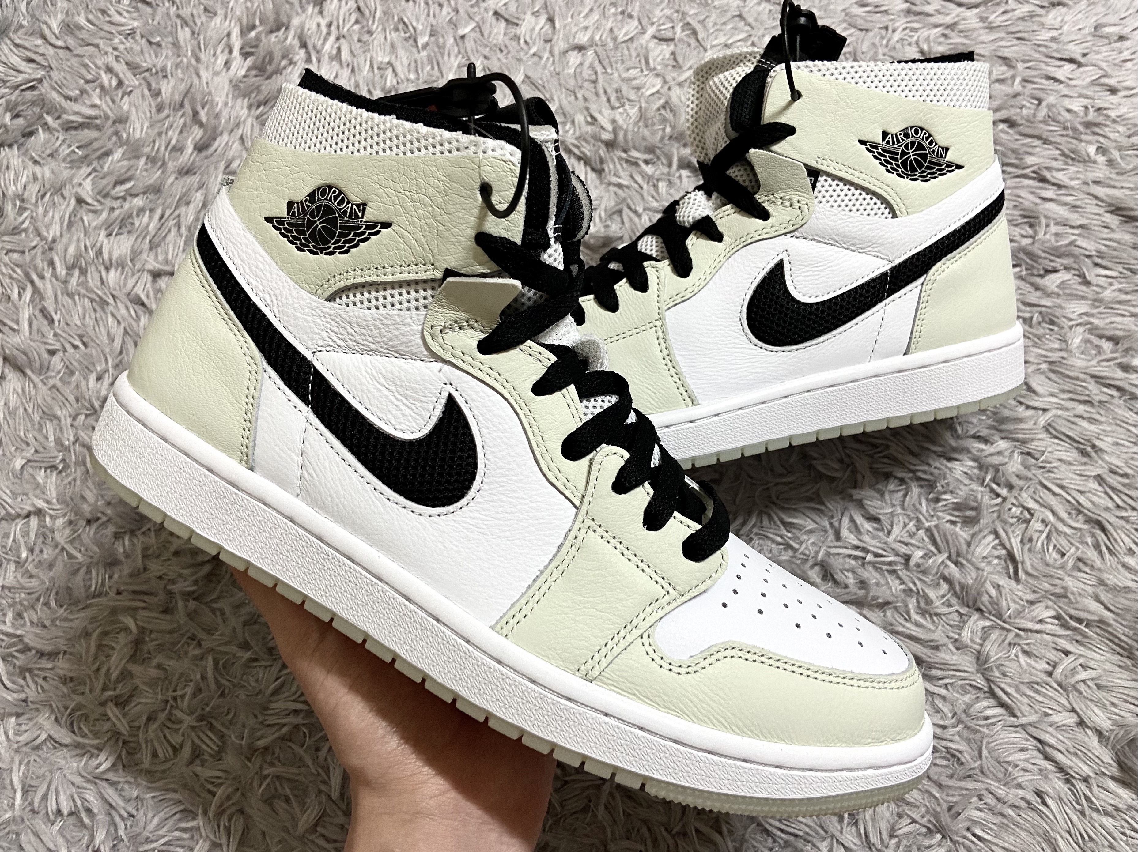 (W) Jordan 1 Zoom Air CMFT Light Bone 착용 스타일