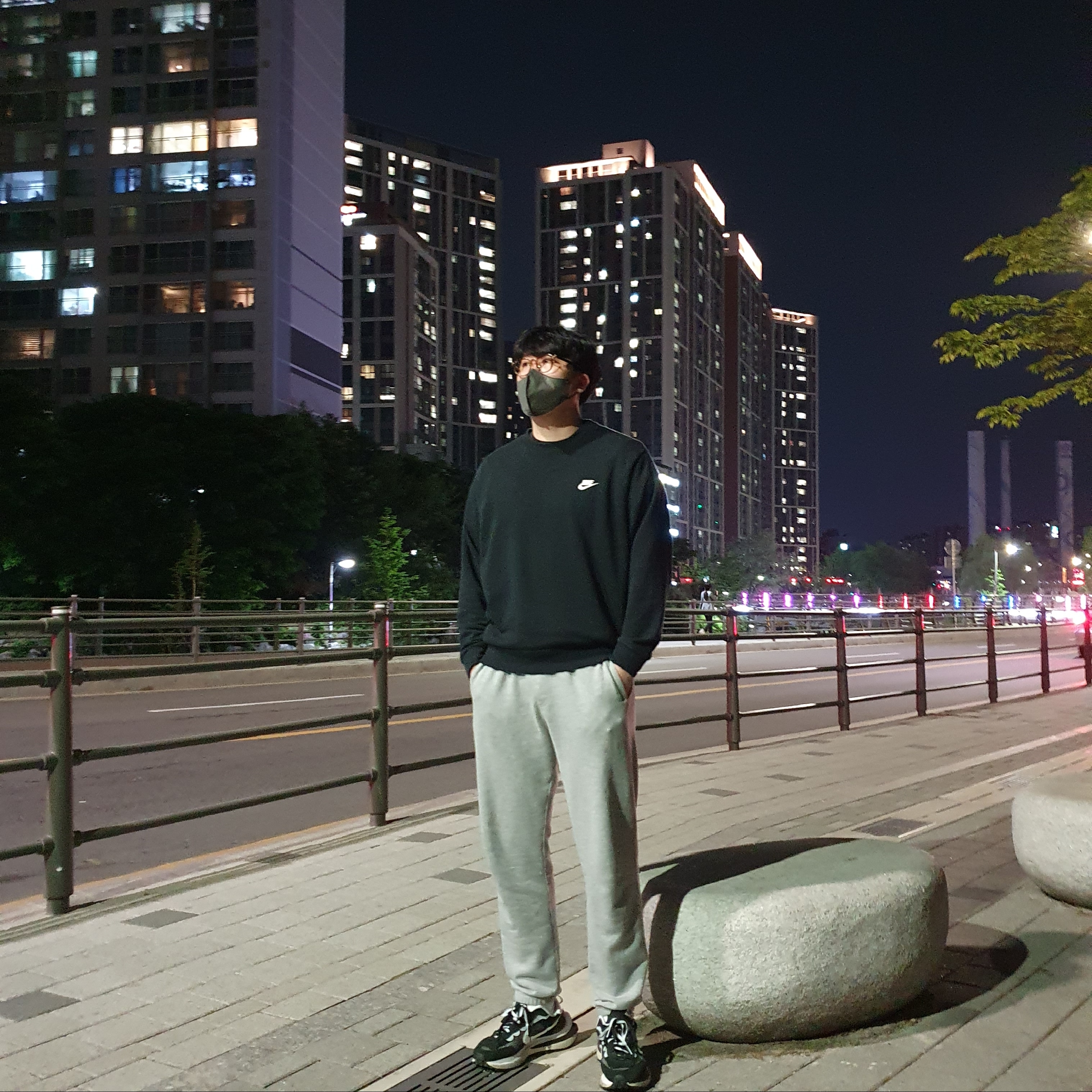 Nike x Sacai VaporWaffle Black White 착용 스타일