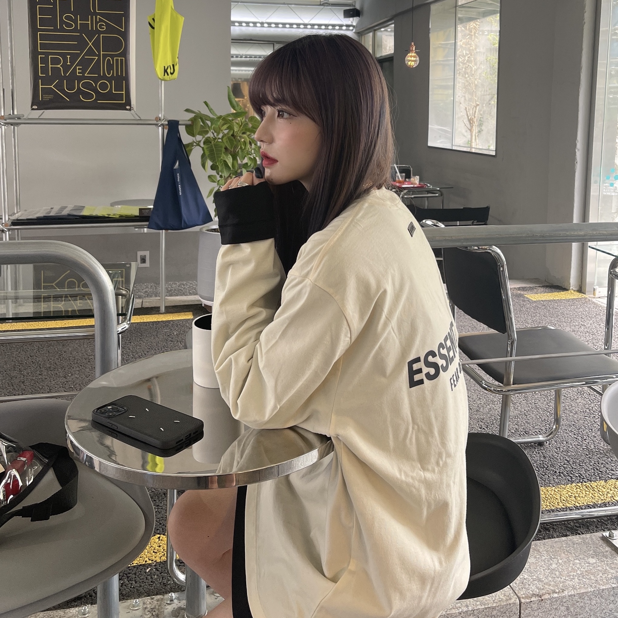 Essentials Long Sleeve T-Shirt Cream - 21SS, (W) Nike Dunk Low Black 착용 스타일 - 2