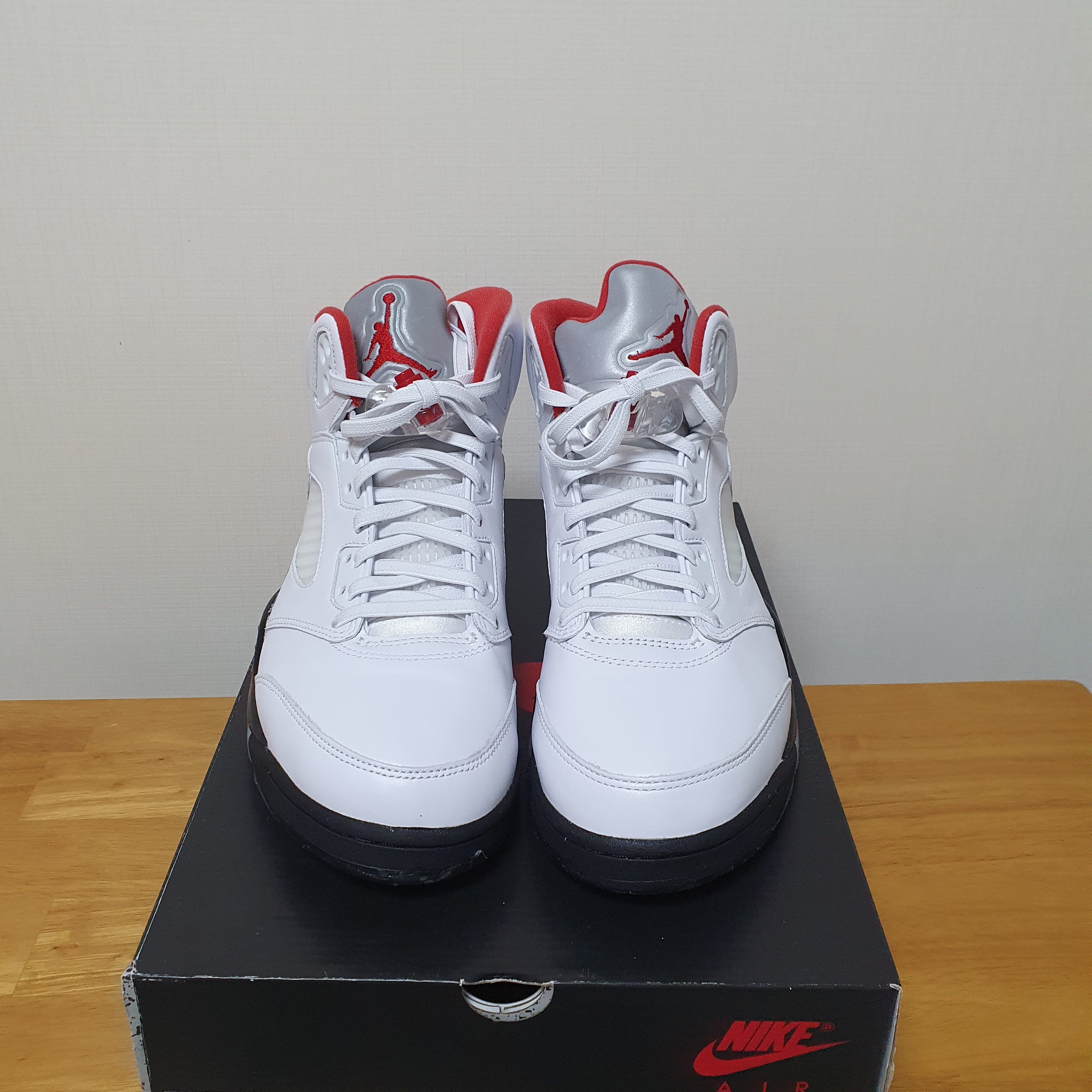 Jordan 5 Retro Fire Red Silver Tongue 2020, (TD) Jordan 5 Retro Fire Red Silver Tongue 2020 착용 스타일 - 2