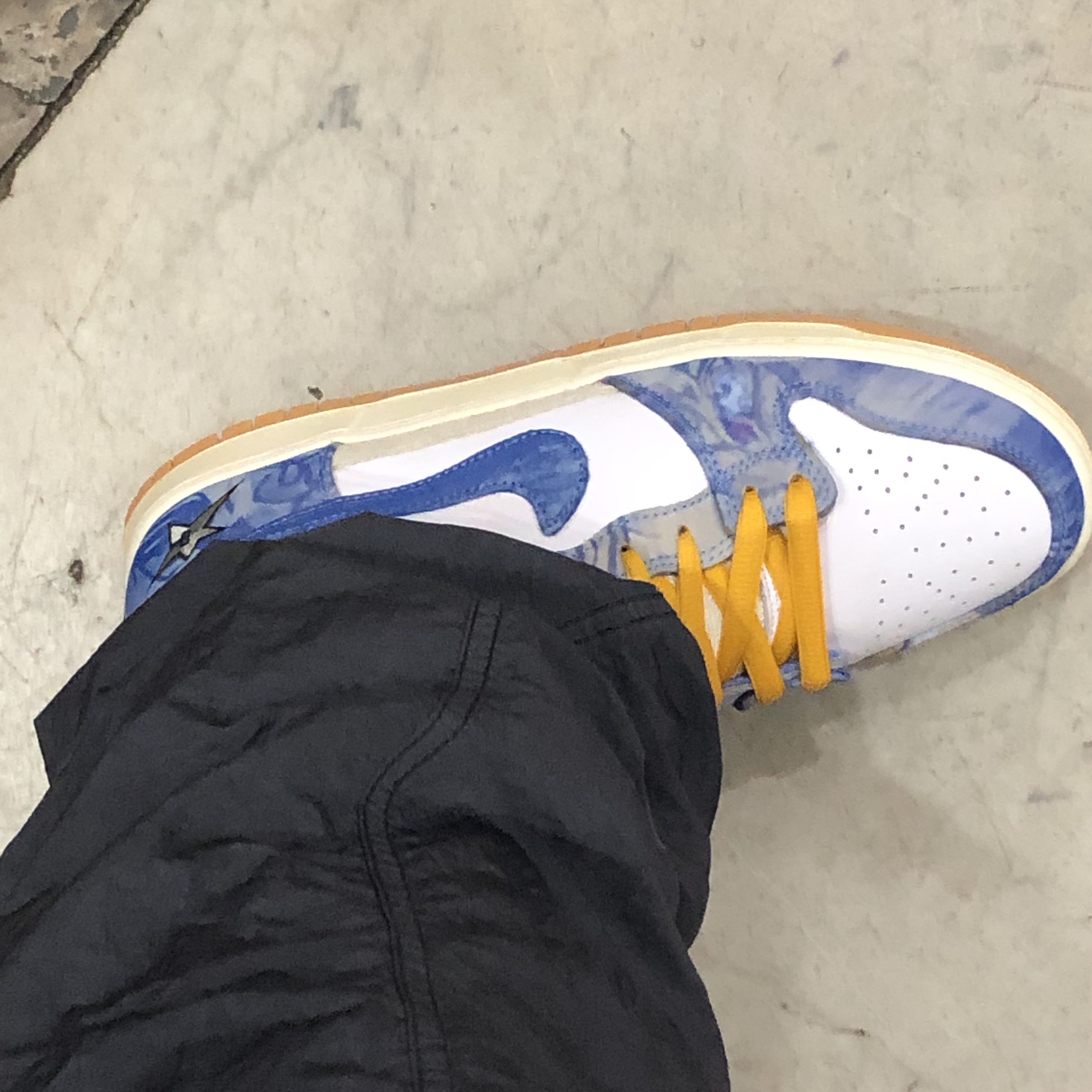Nike x Carpet Company SB Dunk High PRM QS Royal Pulse 착용 스타일 - 4