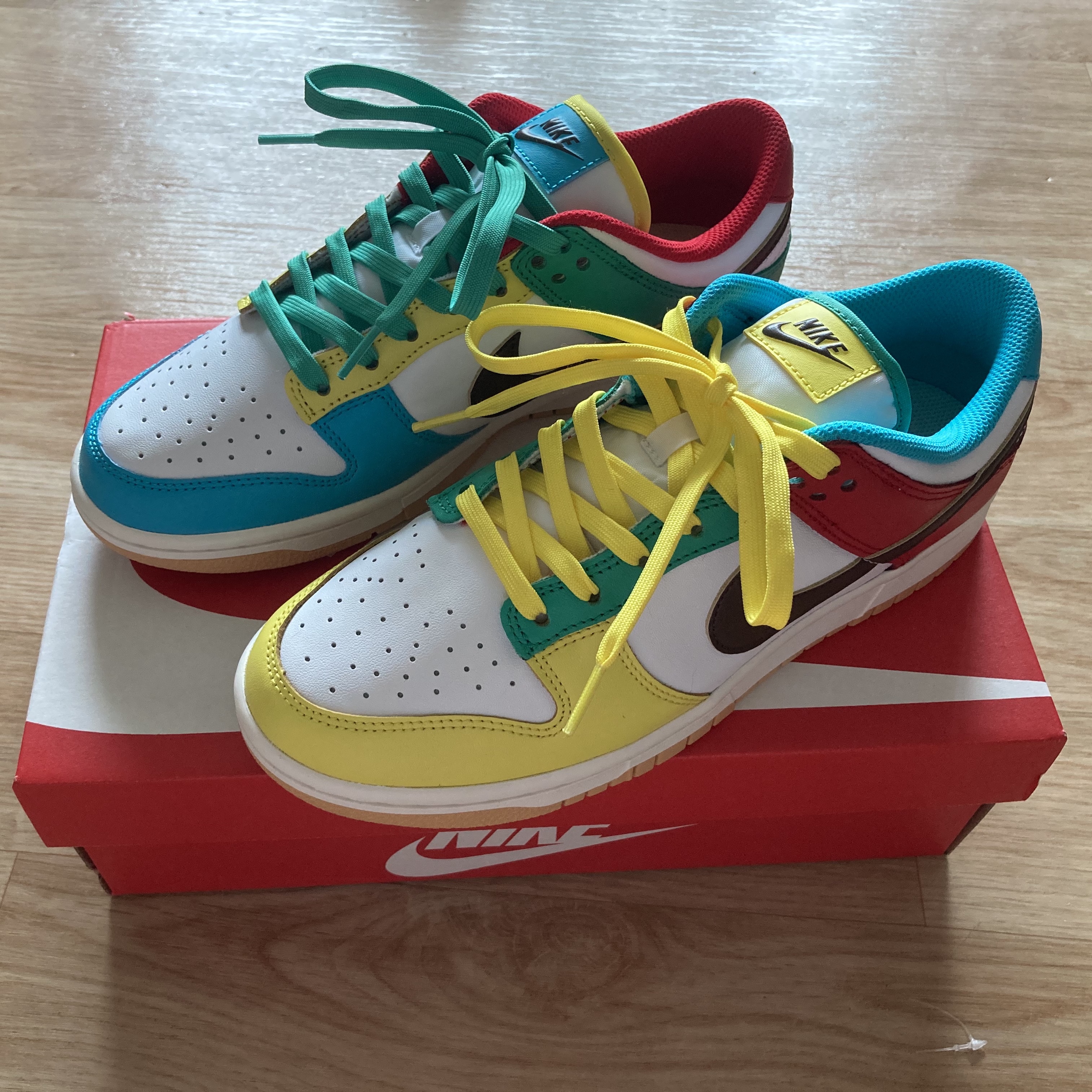 Nike Dunk Low SE Free.99 White 착용 스타일 - 2