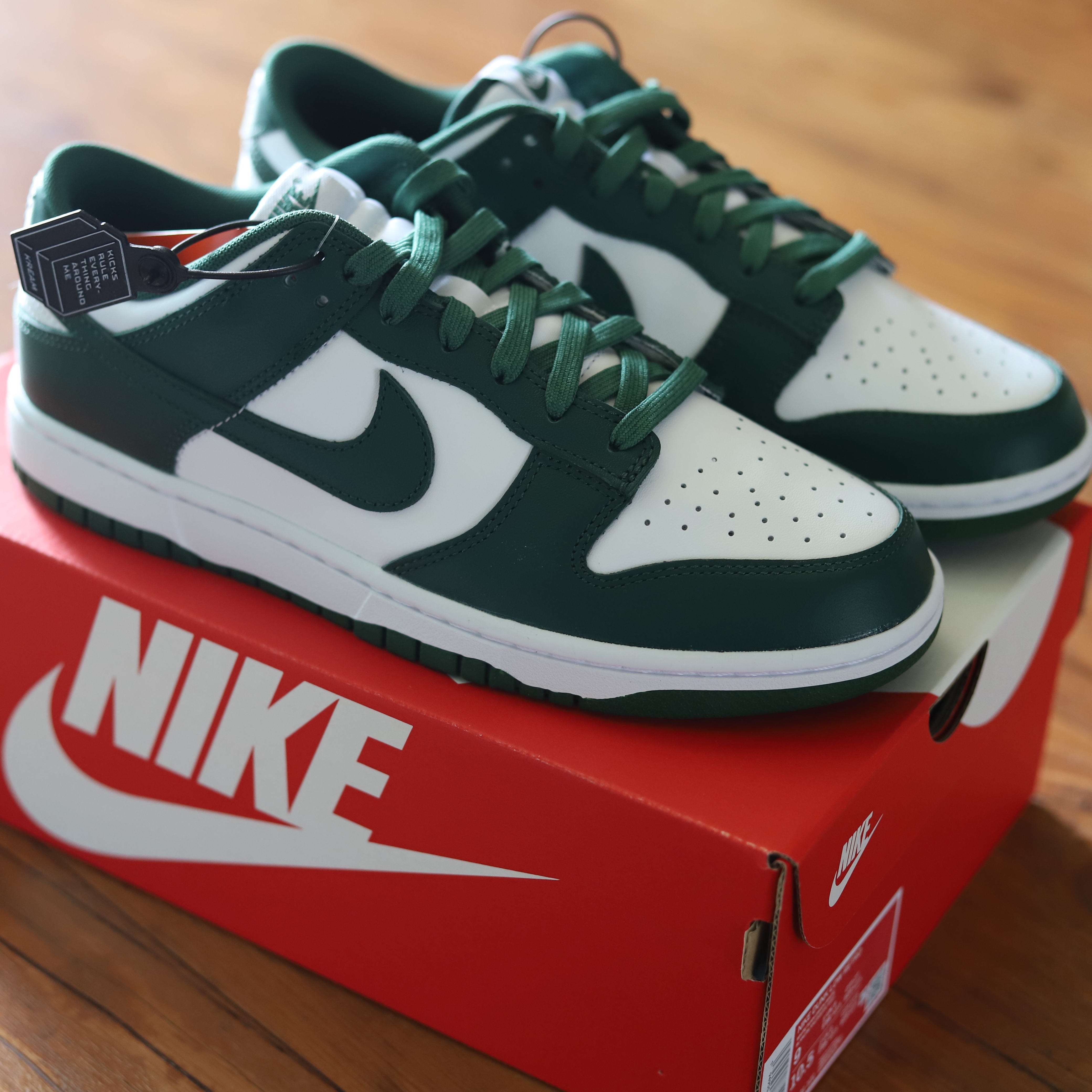 Nike Dunk Low Retro Varsity Green 착용 스타일 - 1