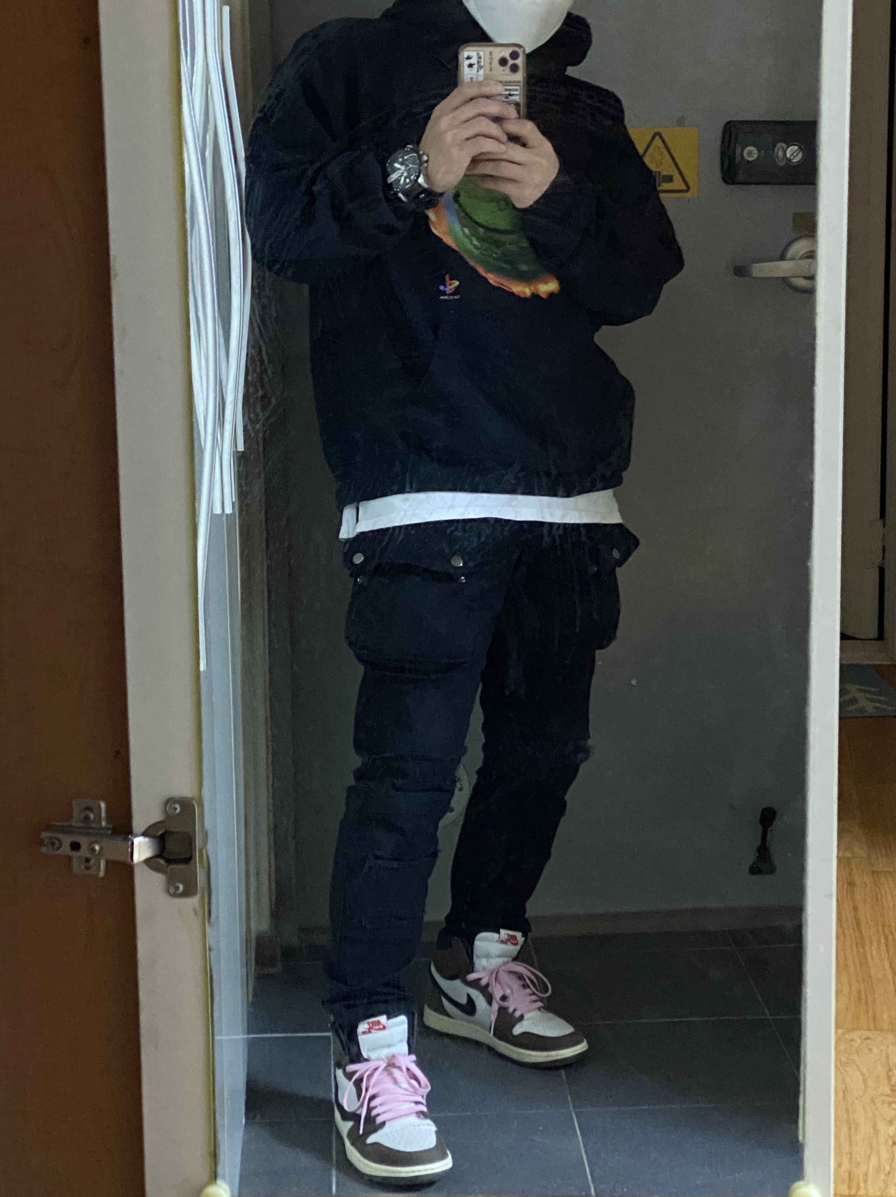 Jordan 1 x Travis Scott Retro High OG SP Mocha 착용 스타일