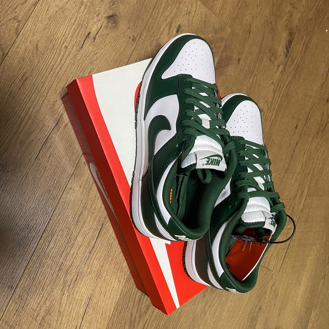 Nike Dunk Low Retro Varsity Green 착용 스타일 - 2