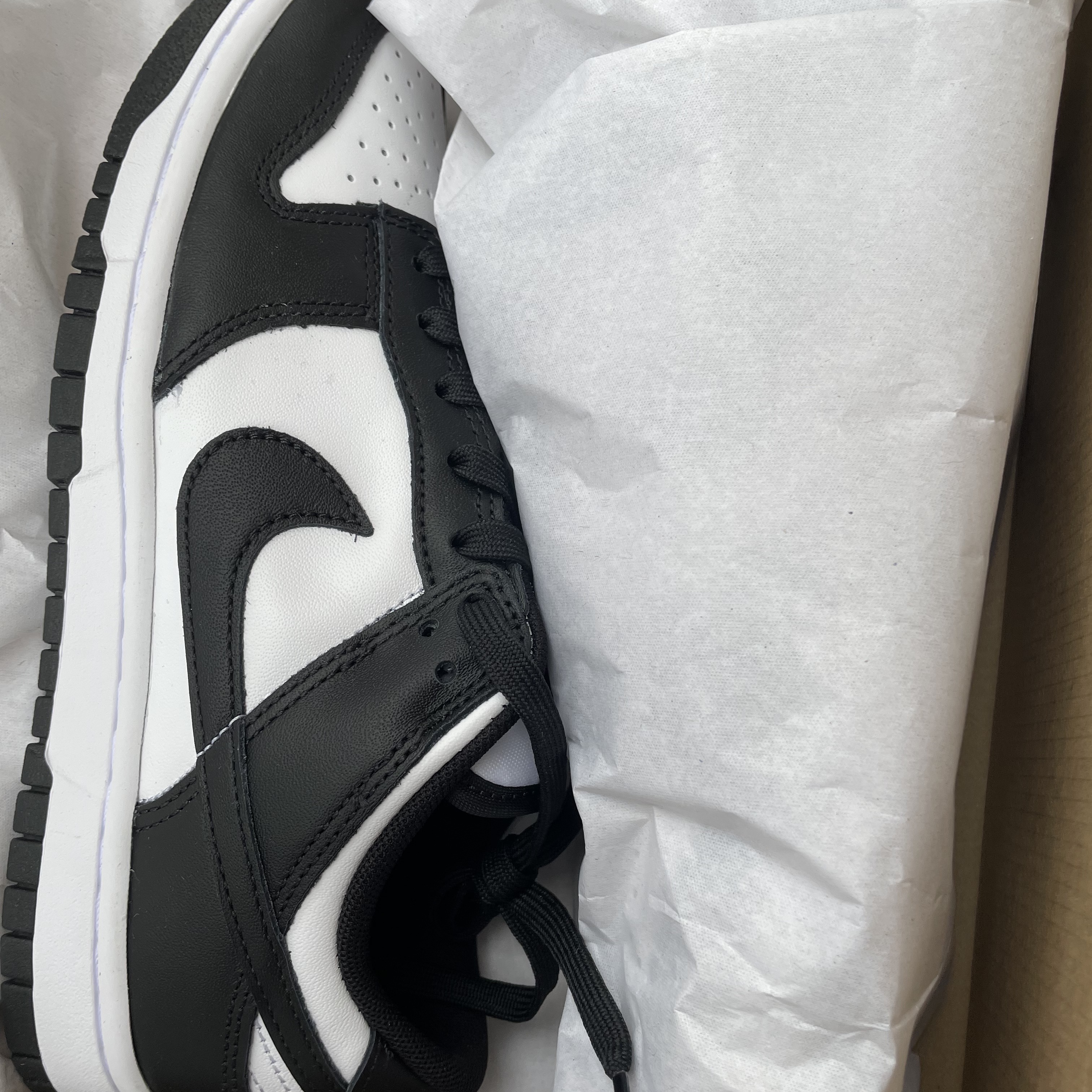 Nike Dunk Low Retro Black 착용 스타일 - 4