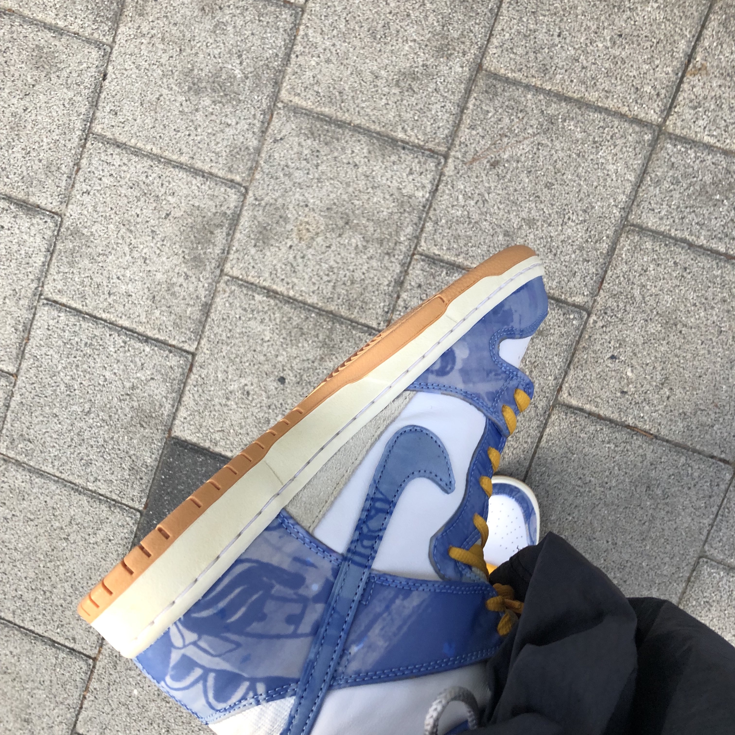 Nike x Carpet Company SB Dunk High PRM QS Royal Pulse 착용 스타일 - 5