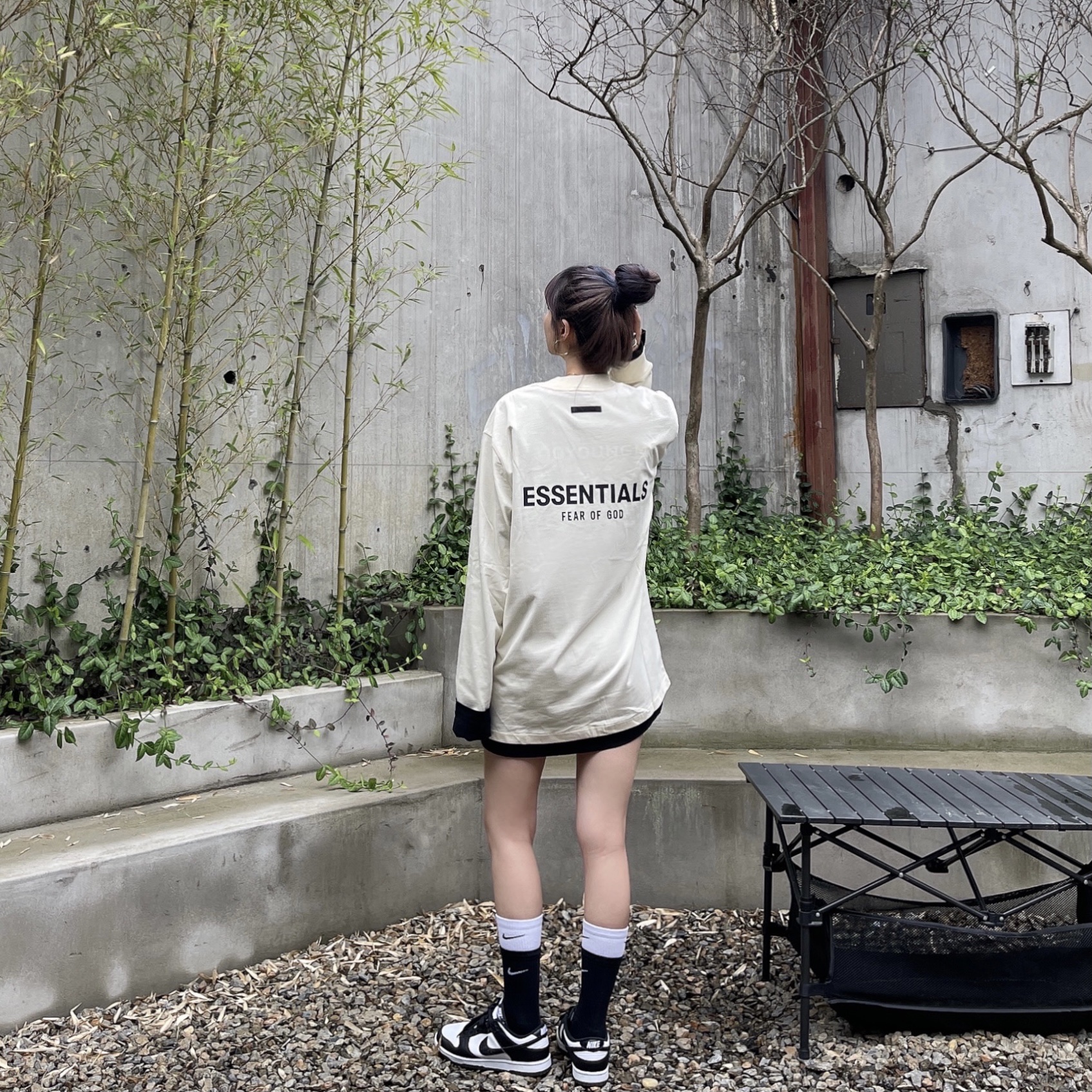 Essentials Long Sleeve T-Shirt Cream - 21SS, (W) Nike Dunk Low Black 착용 스타일 - 1