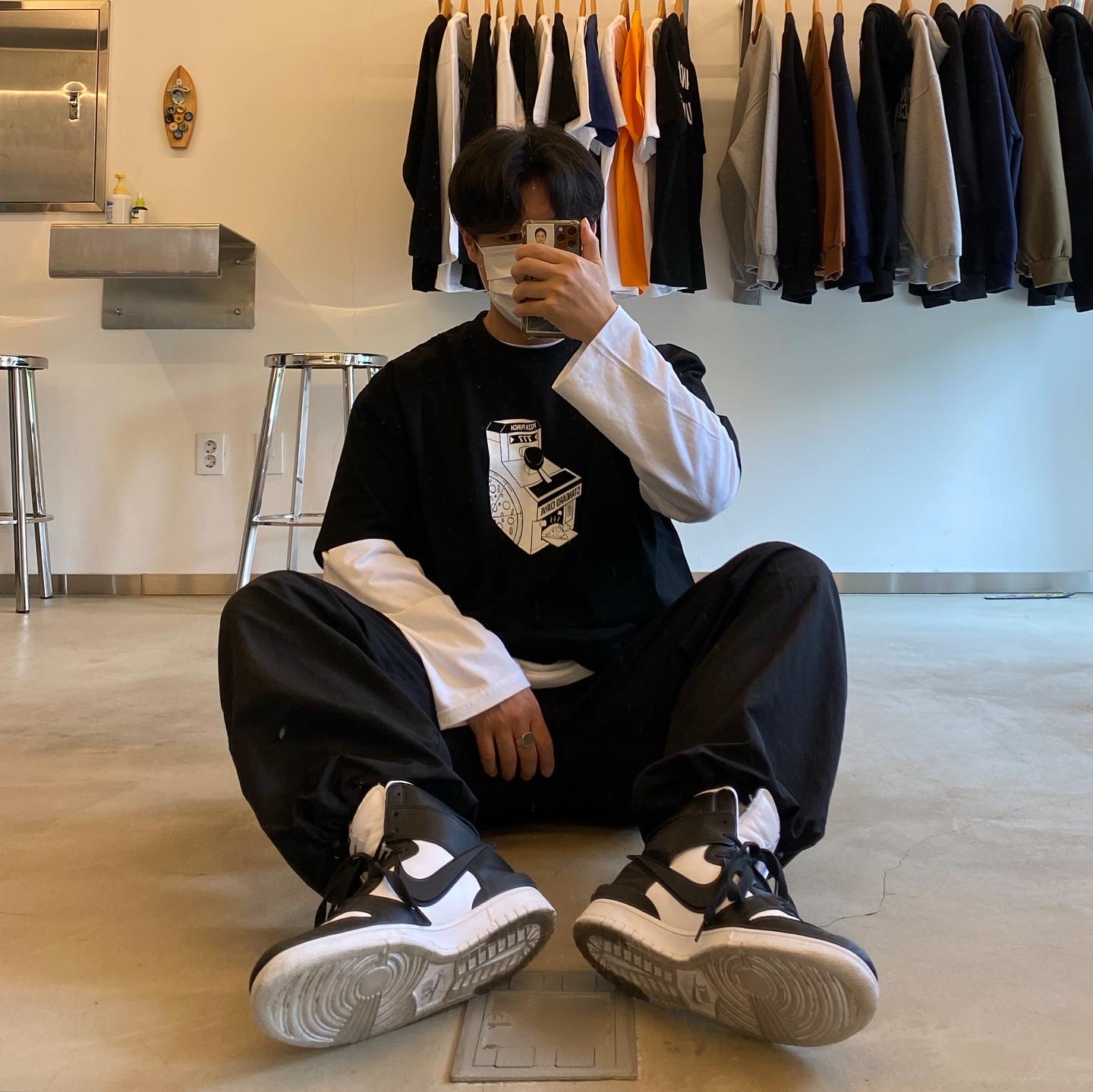Nike x Ambush Dunk High Black 착용 스타일 - 3