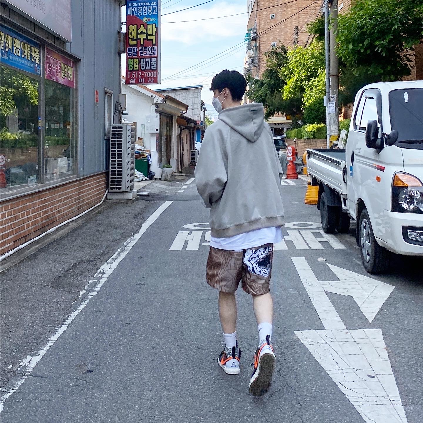 Jordan x Travis Scott Pool Shorts - Asia, Nike x Readymade Blazer Mid Black 착용 스타일 - 2
