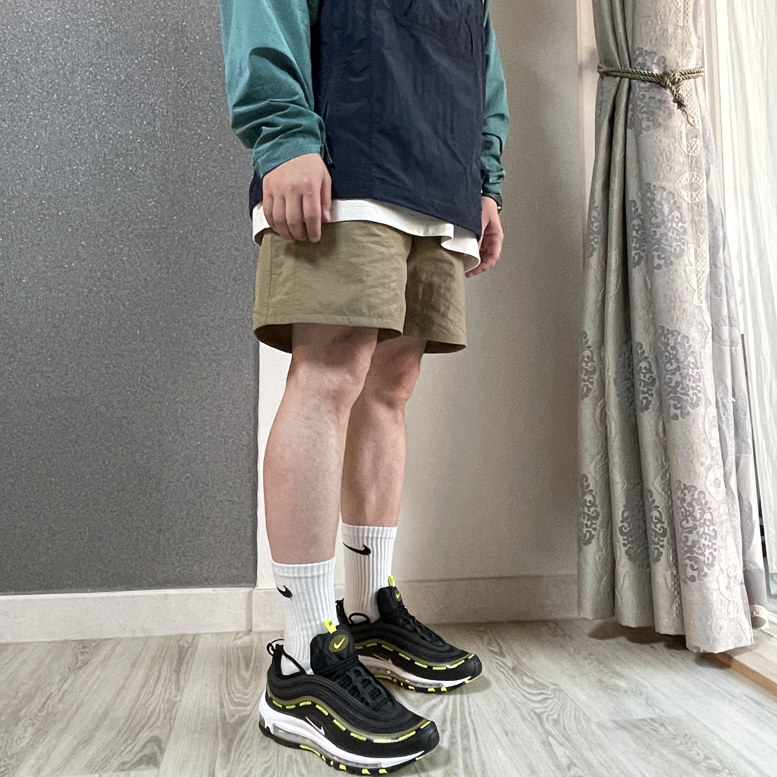 Nike x Undefeated Air Max 97 Black Volt 착용 스타일