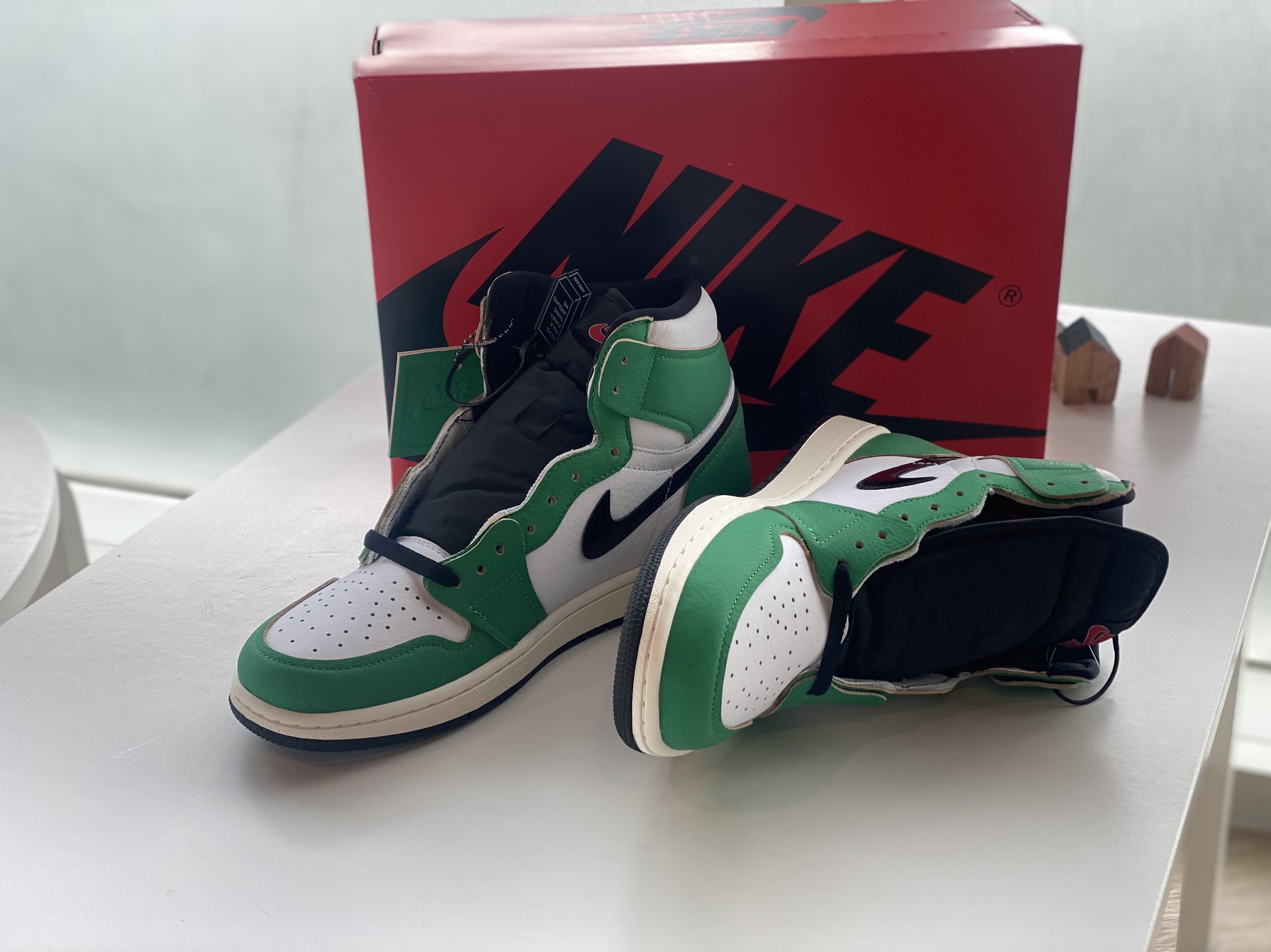 (W) Jordan 1 Retro High OG Lucky Green 착용 스타일