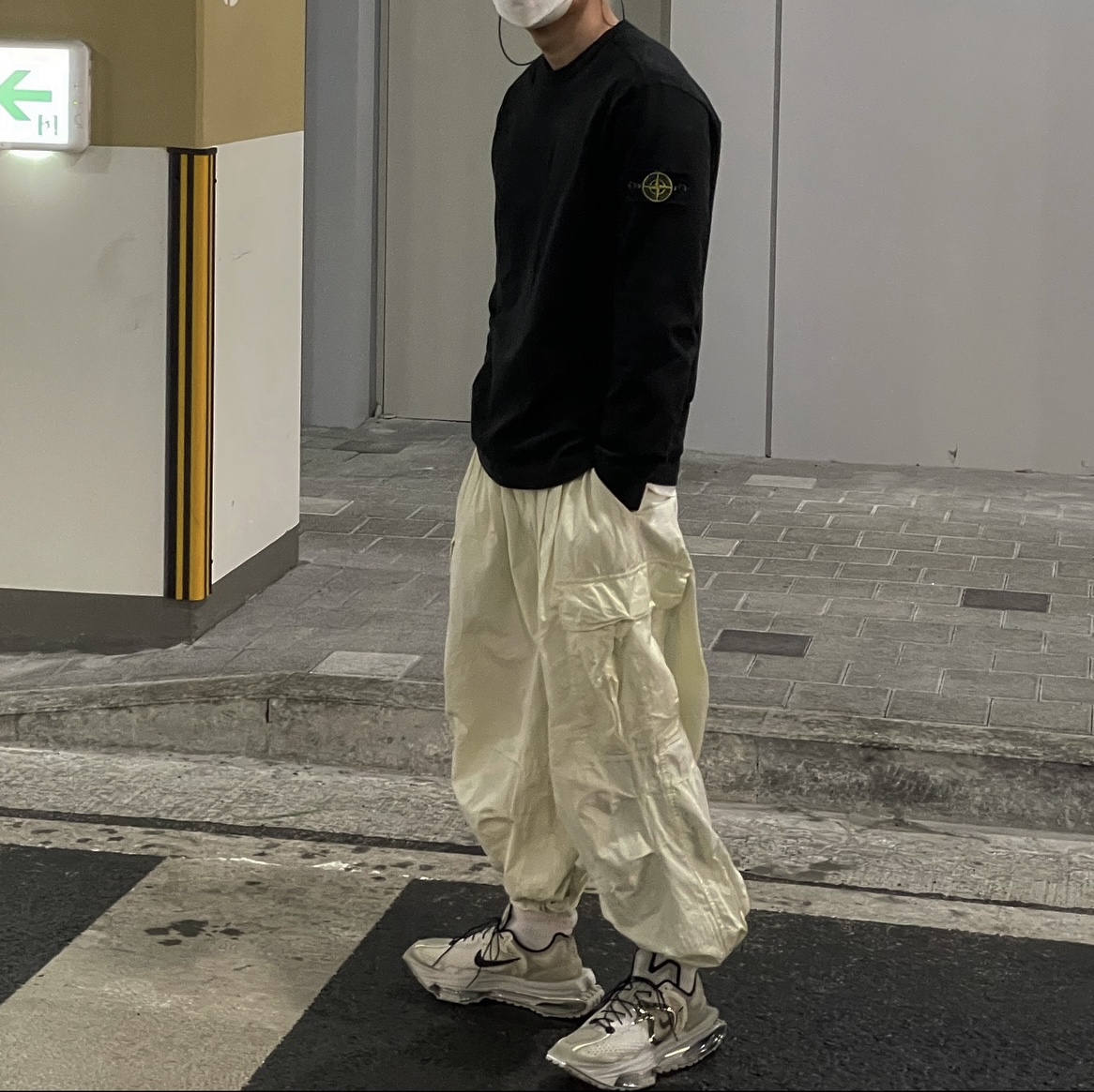 Nike x Matthew M Williams Zoom 004 Stone, Stone Island 64450 Long Sleeve Crewneck Sweatshirt Black - 21SS 착용 스타일