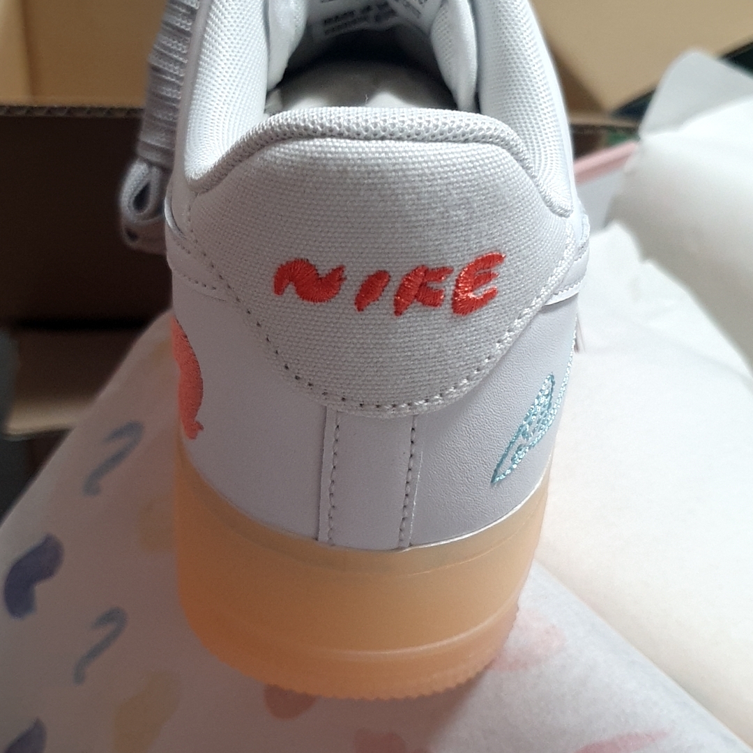 Nike x Mayumi Yamase Air Force 1 Flyleather Solar Red 착용 스타일 - 5