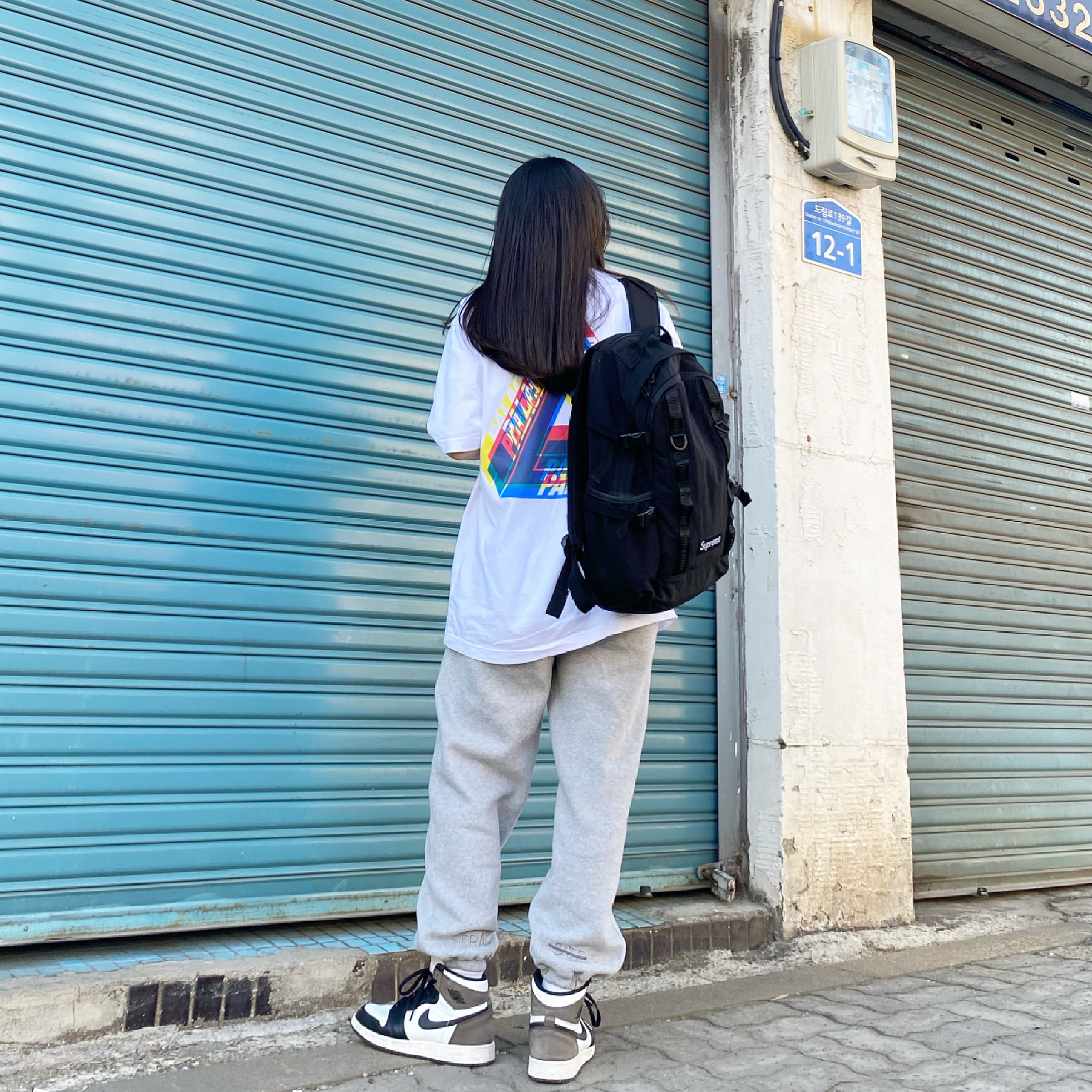 Palace Tri-Ferg Colour Blur T-Shirt White - 20FW, Supreme Backpack Black - 20FW 착용 스타일