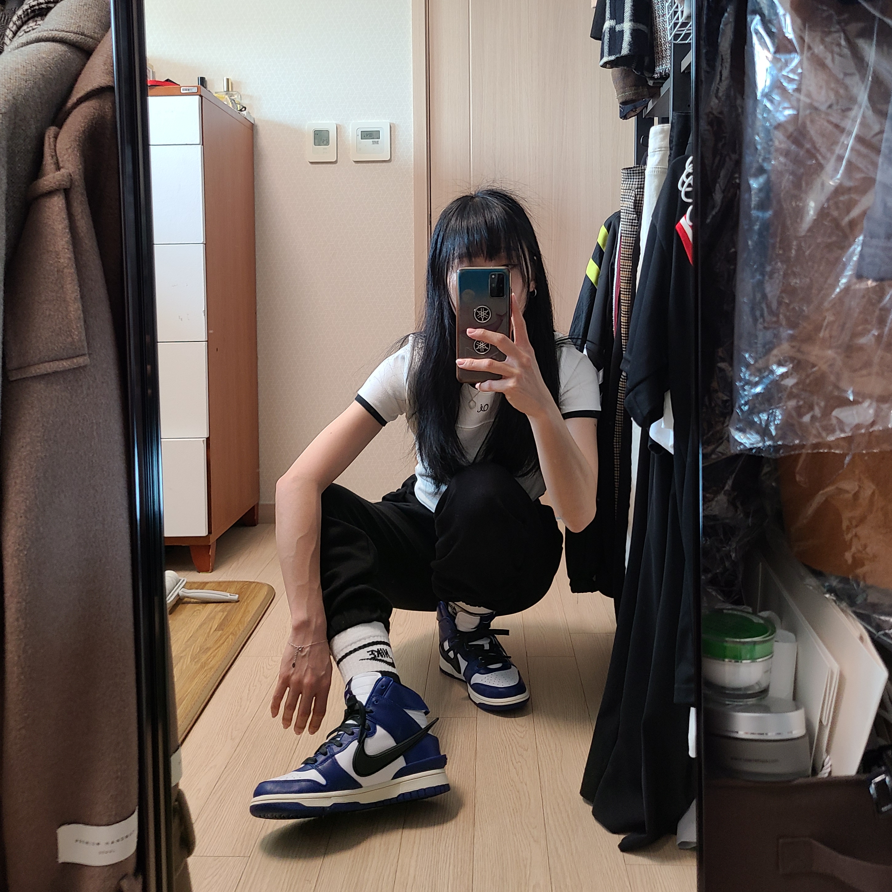 Nike x Ambush Dunk High Deep Royal Blue 착용 스타일 - 3