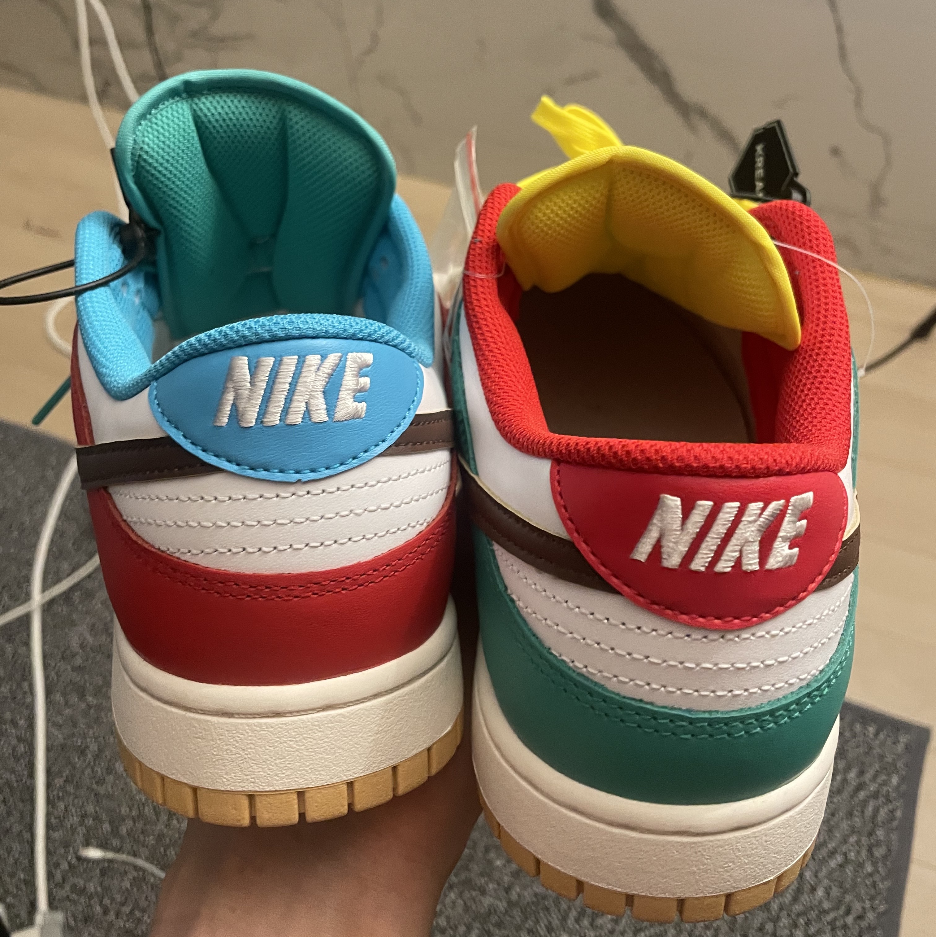 Nike Dunk Low SE Free.99 White 착용 스타일