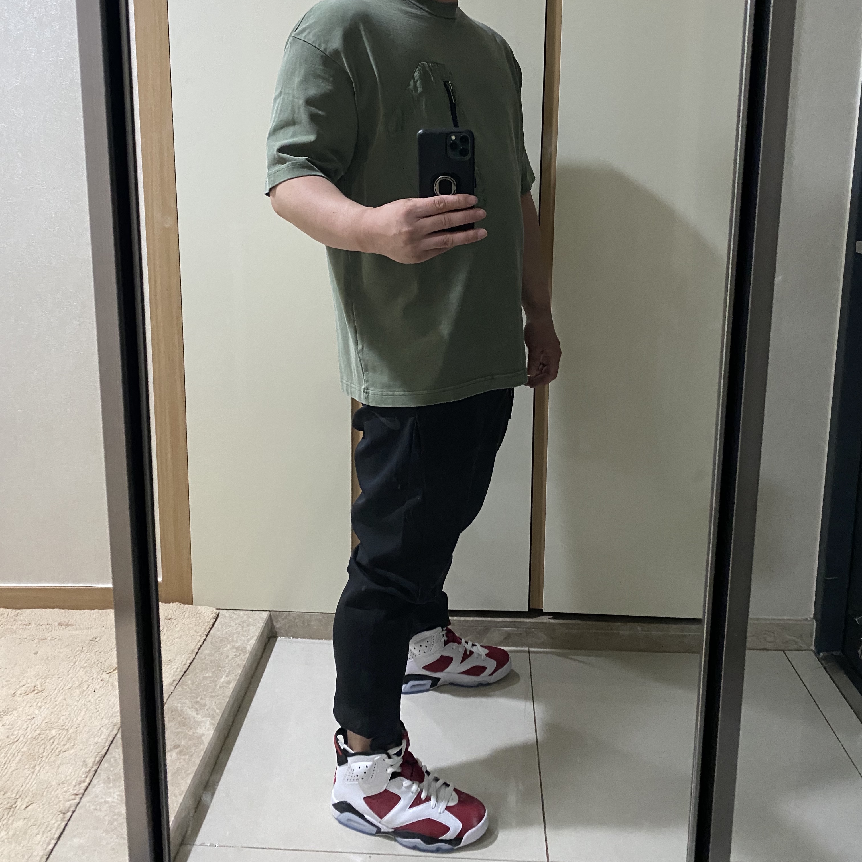 Jordan 6 Retro Carmine 2021 착용 스타일