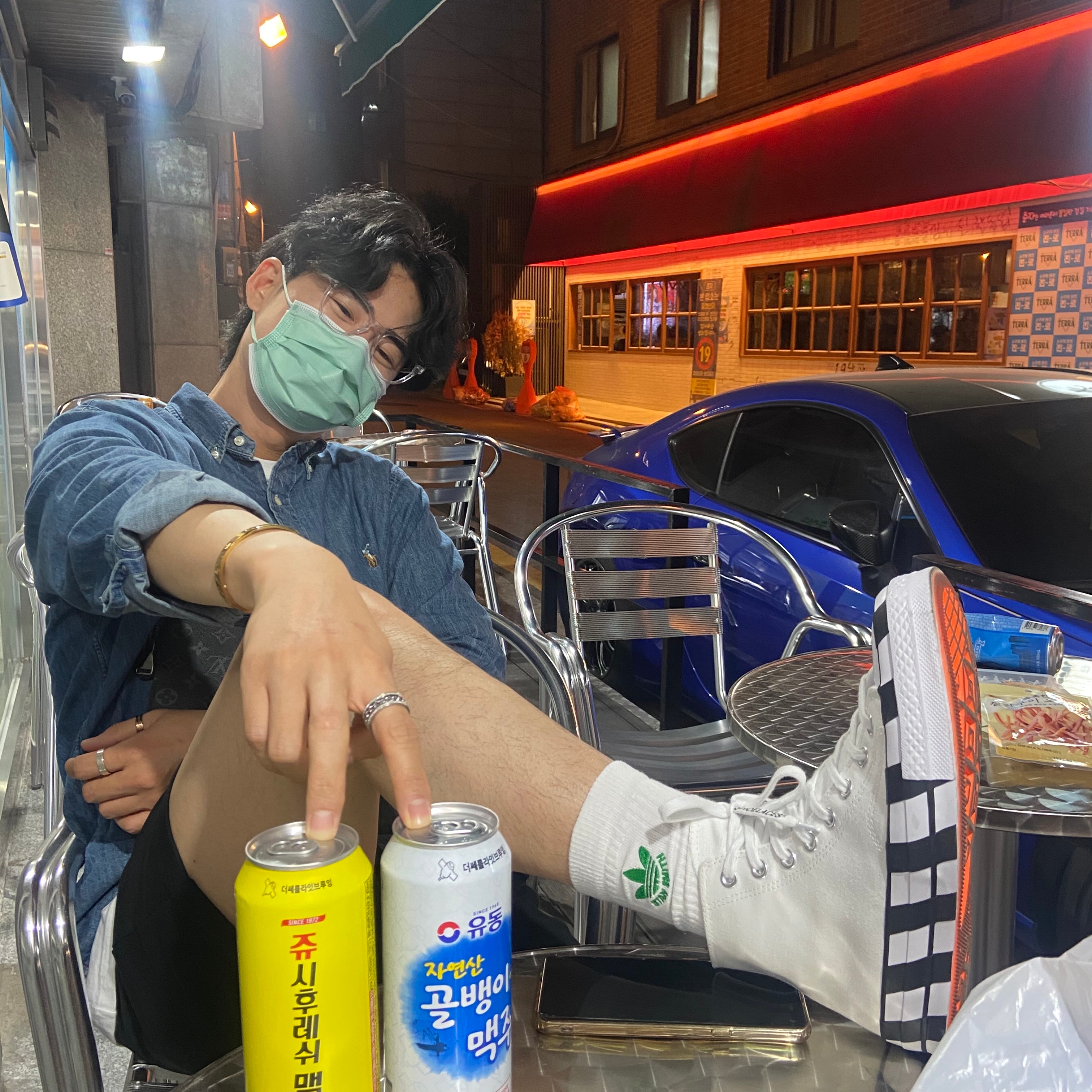 Converse x Off-White Chuck 70 High V2 2021 착용 스타일