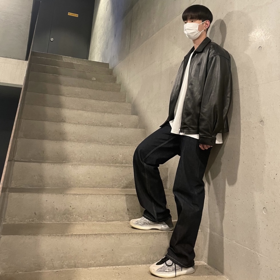 Adidas Yeezy QNTM Lifestyle 착용 스타일