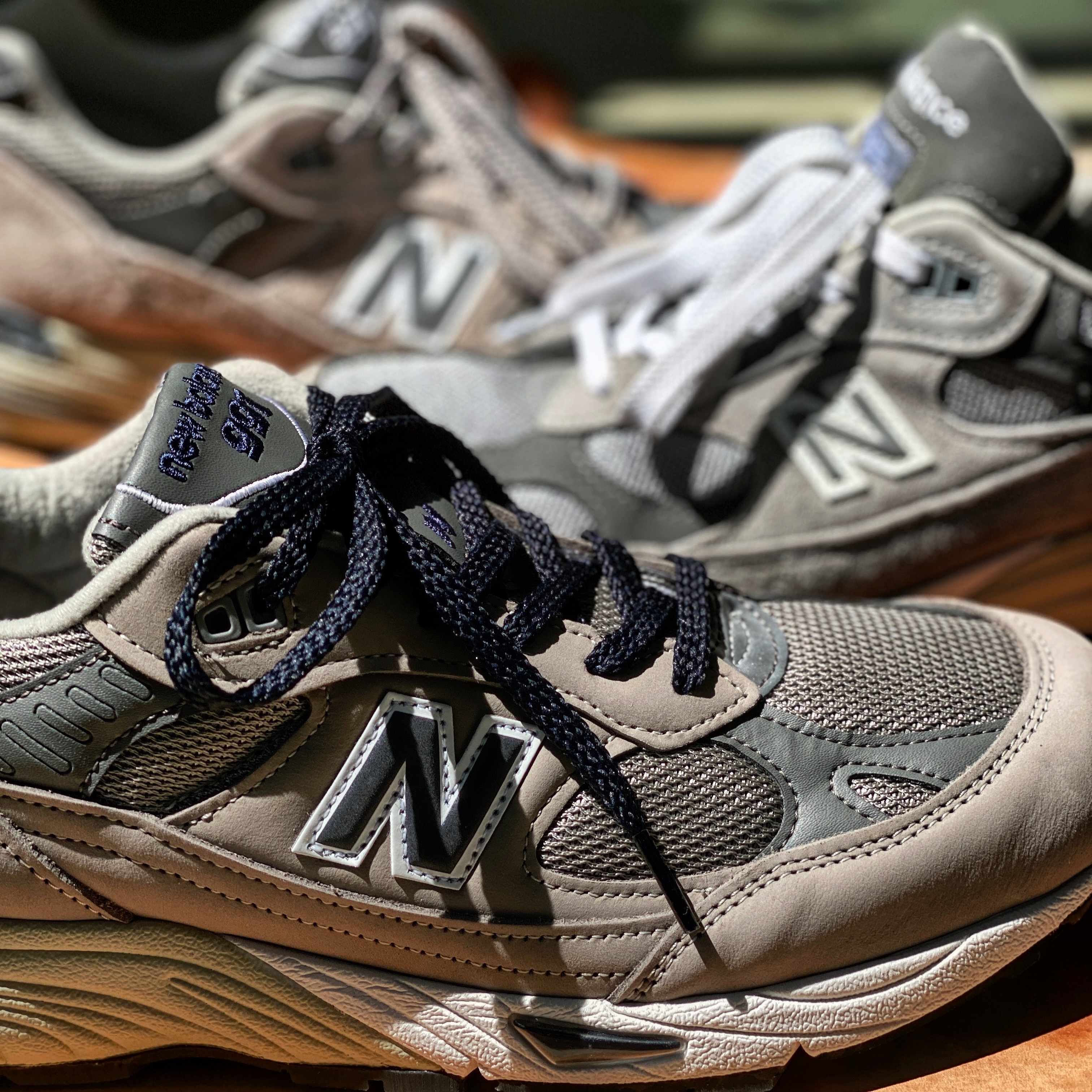 New Balance 991 Made in UK Grey, New Balance 992 Made in USA Grey - D Standard 착용 스타일
