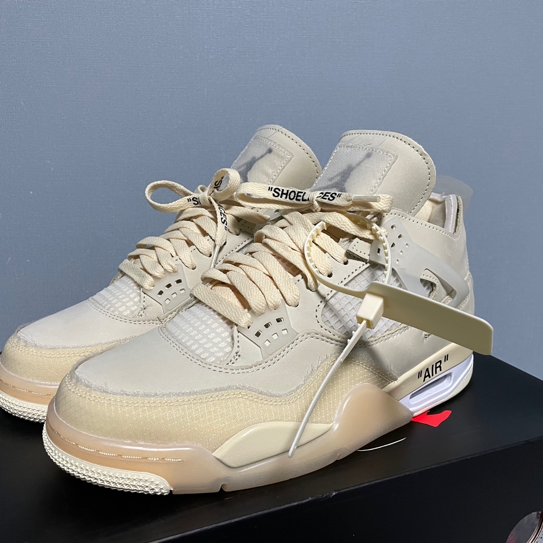 (W) Jordan 4 x Off-White Retro SP Sail 착용 스타일