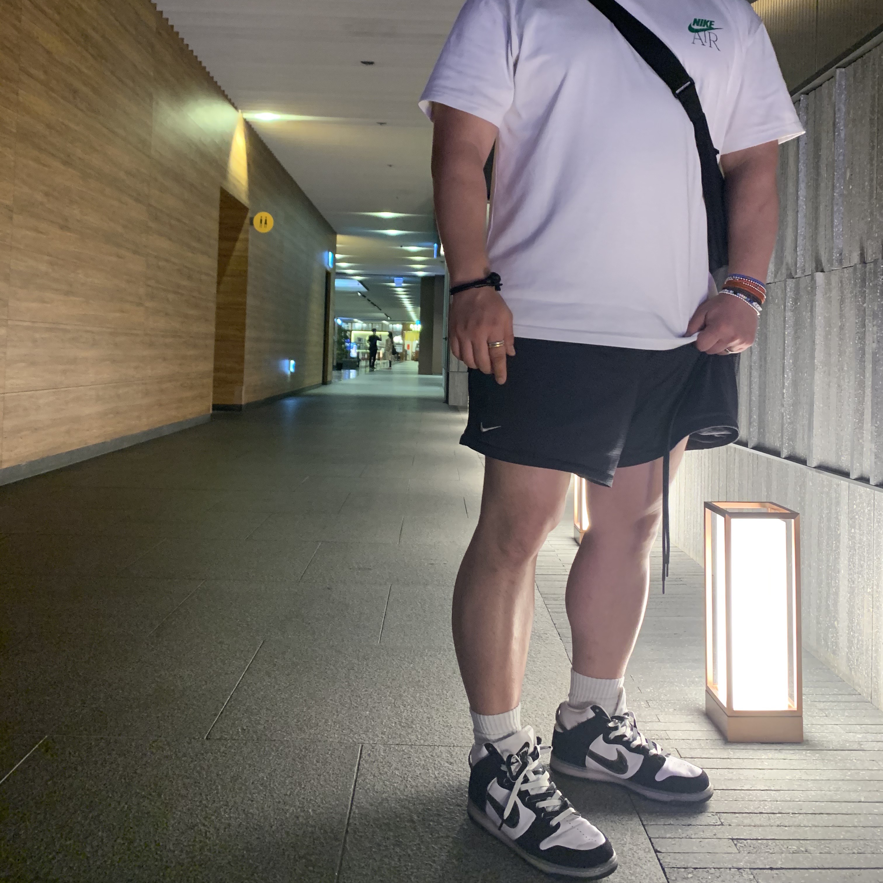 Nike x Slam Jam Dunk High SP Clear Black, Nike x Fear of God Basketball Shorts Off Noir 착용 스타일