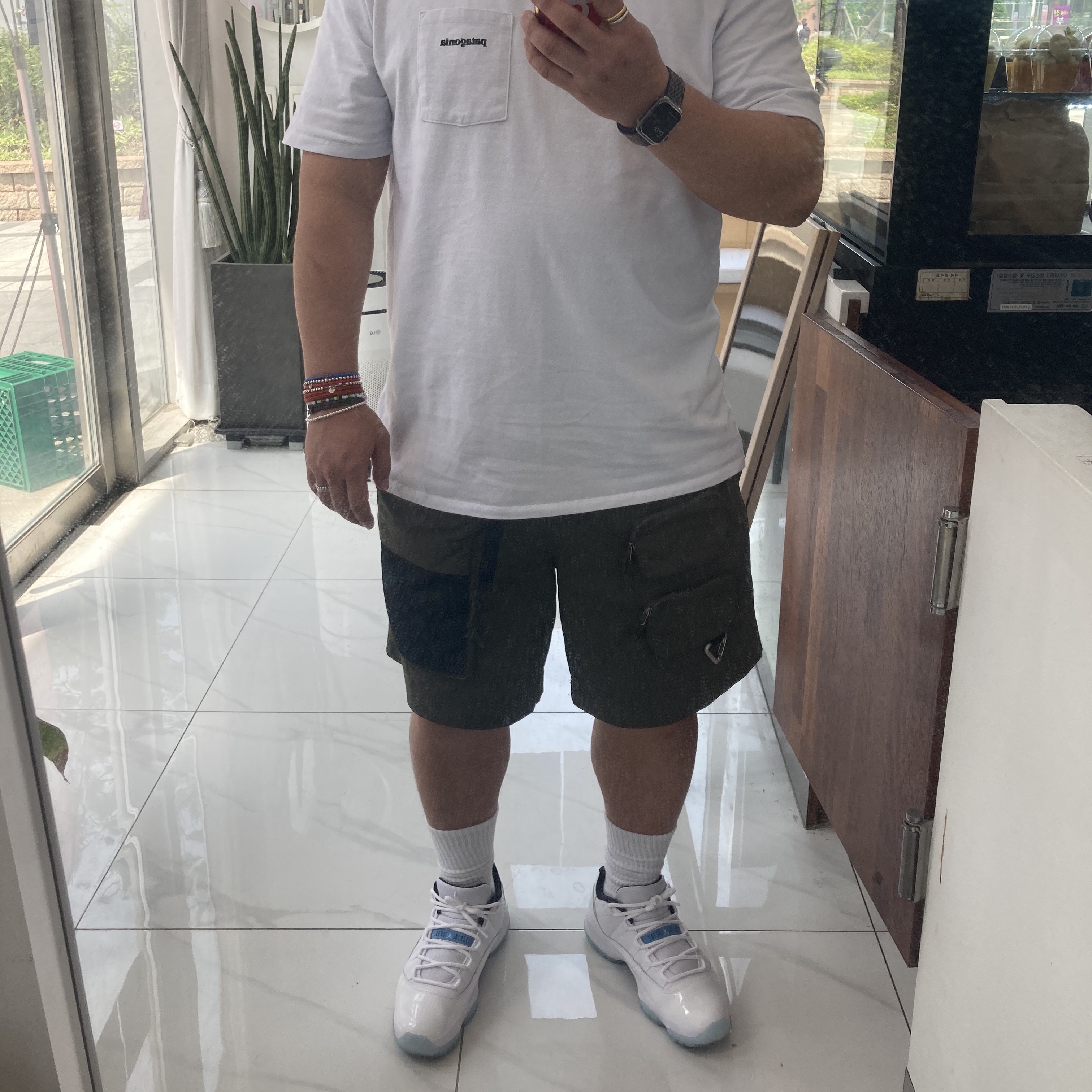 Jordan 11 Retro Low Legend Blue 착용 스타일
