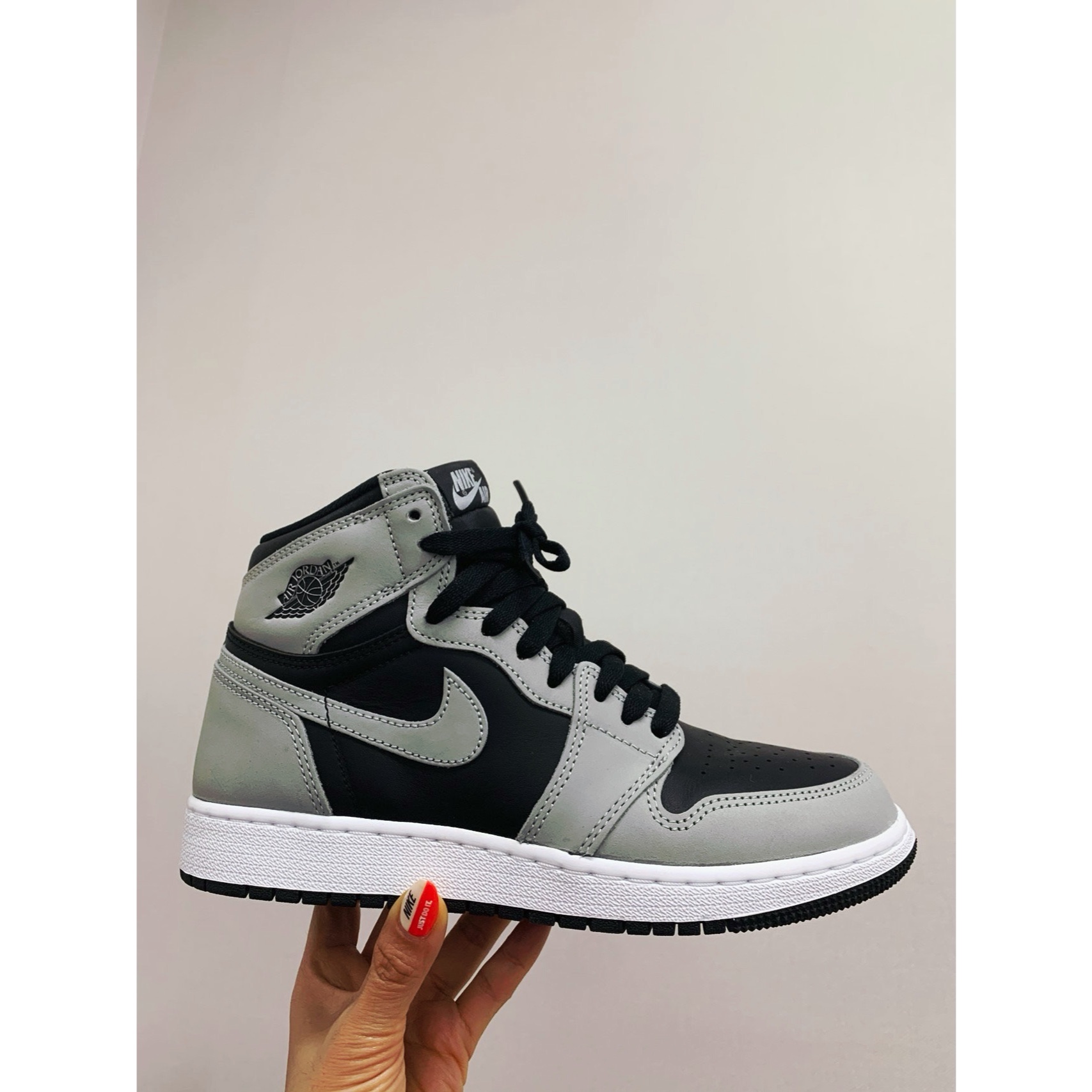 (GS) Jordan 1 Retro High OG Shadow 2.0, Jordan 1 Retro High OG Shadow 2.0 착용 스타일 - 3
