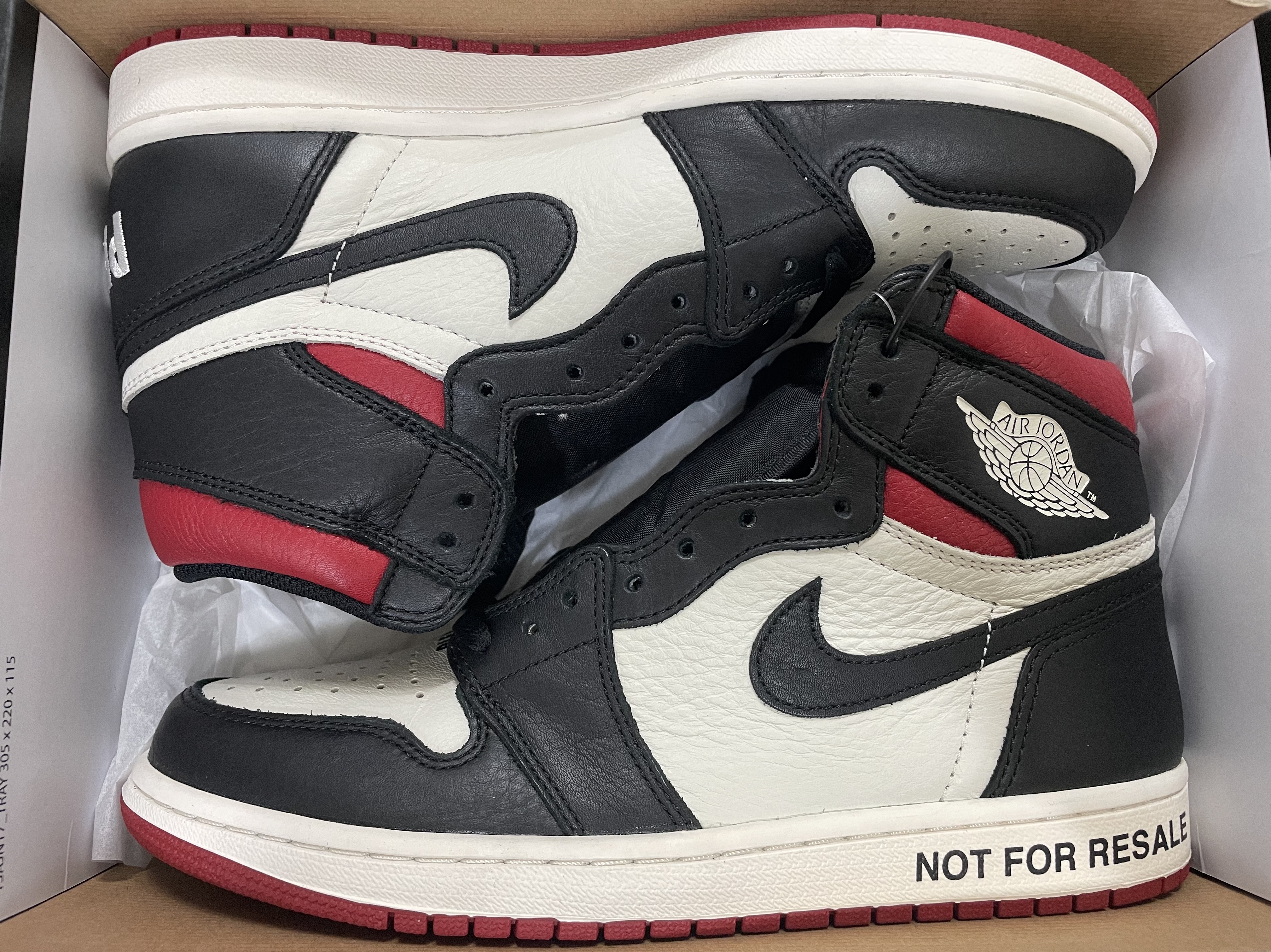Jordan 1 Retro High Not for Resale Varsity Red 착용 스타일 - 4