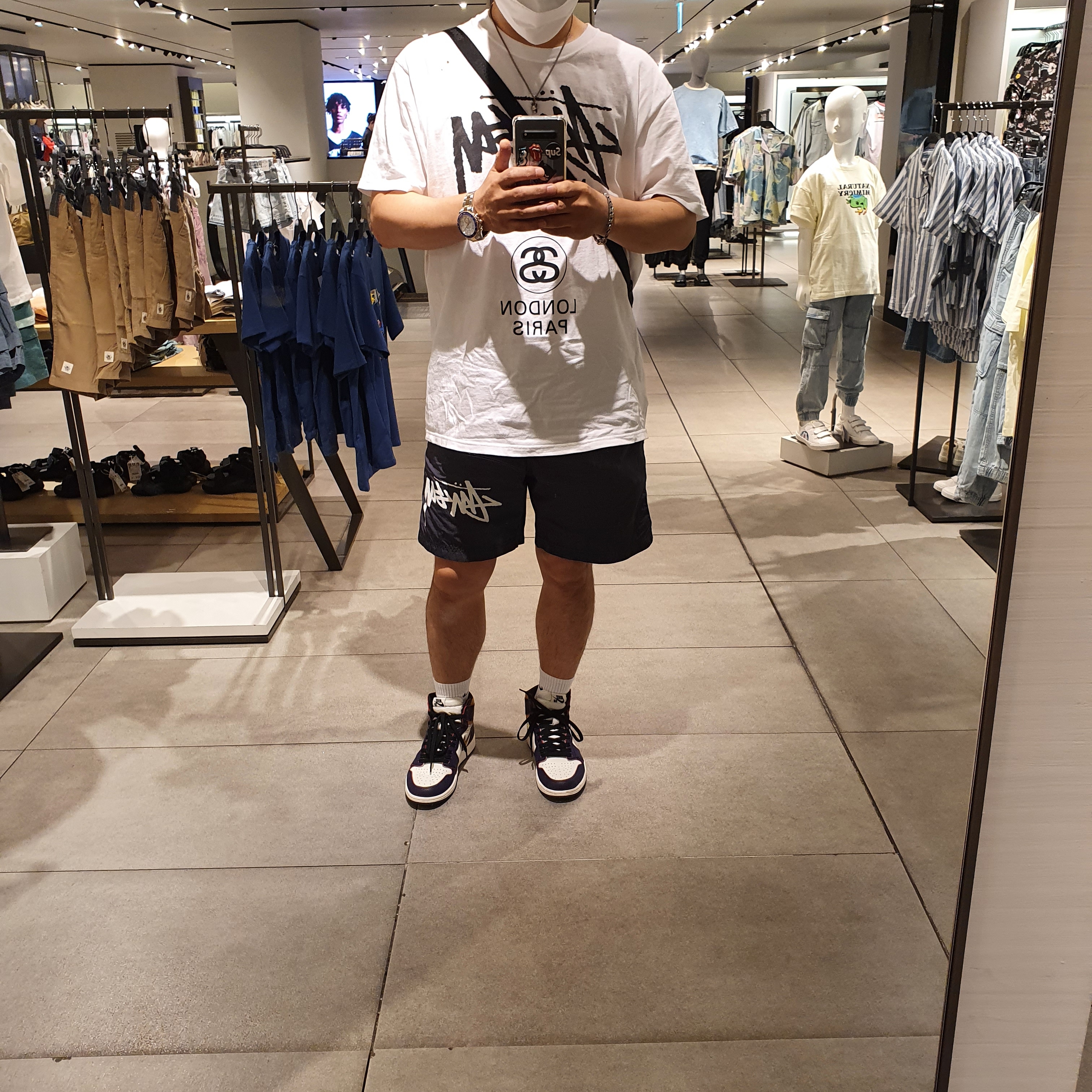 Nike x Stussy Water Shorts Off Noir, Jordan 1 Retro High OG Defiant SB LA to Chicago 착용 스타일
