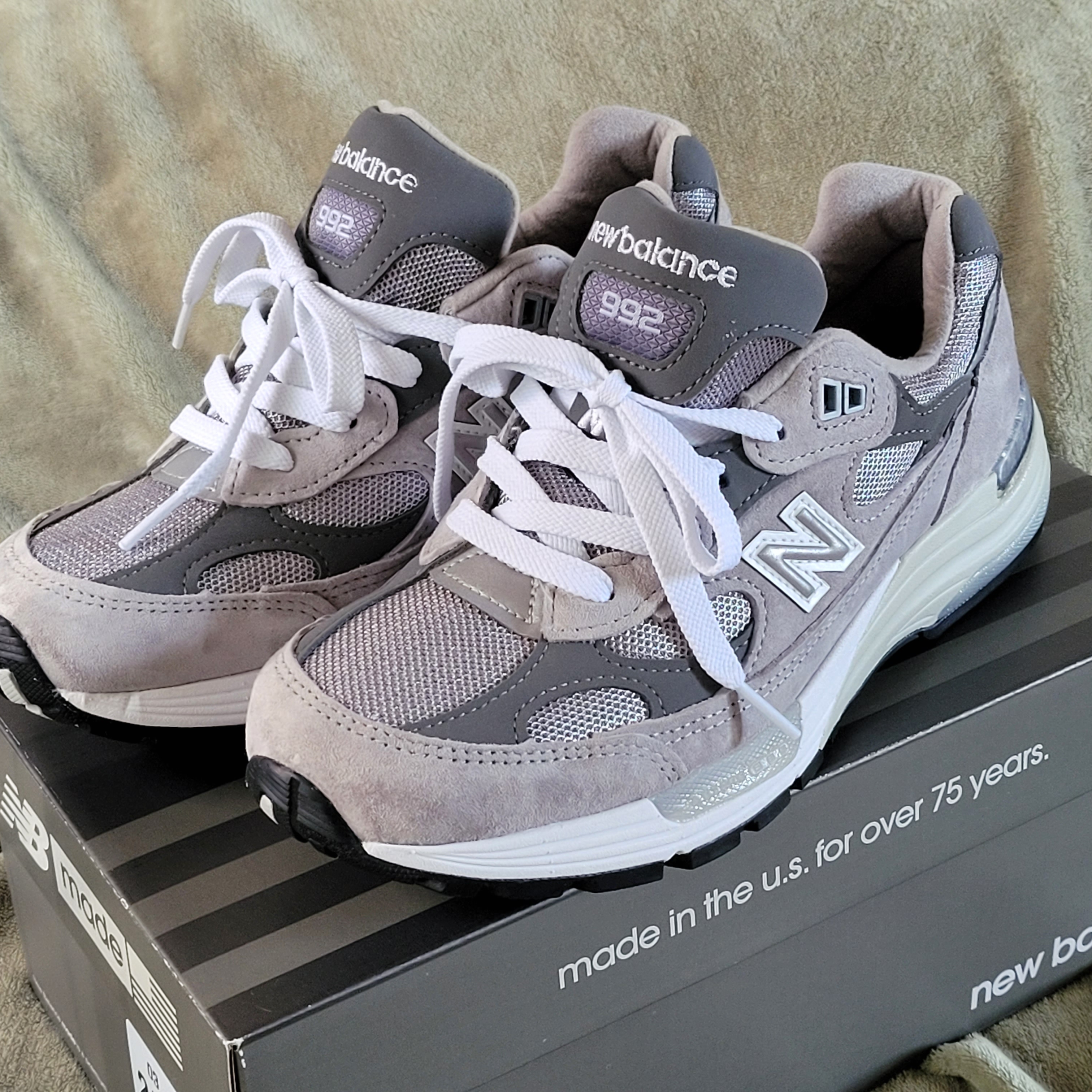 New Balance 992 Made in USA Grey - D Standard 착용 스타일 - 1