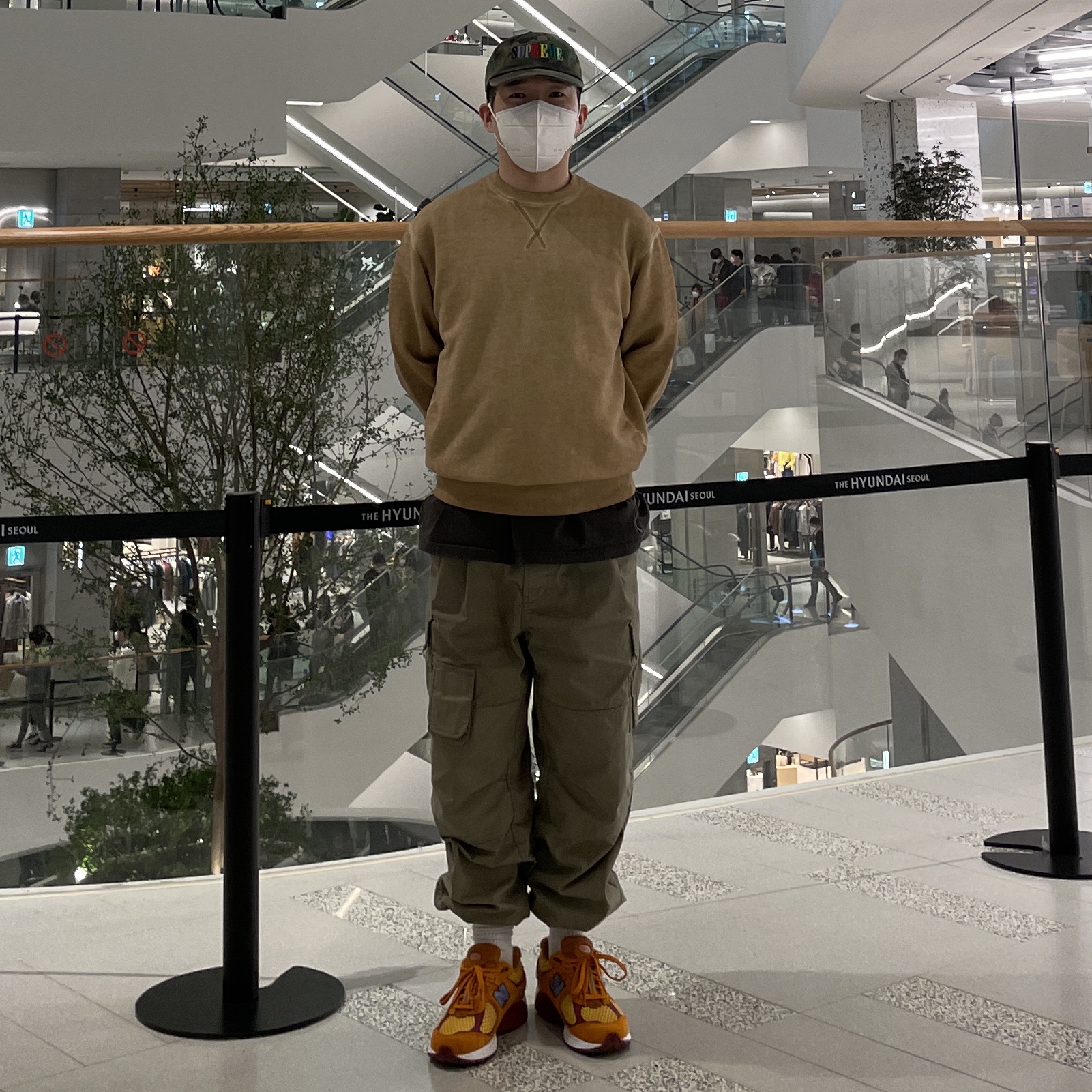 New Balance x Salehe Bembury 2002R Peace Be the Journey 착용 스타일