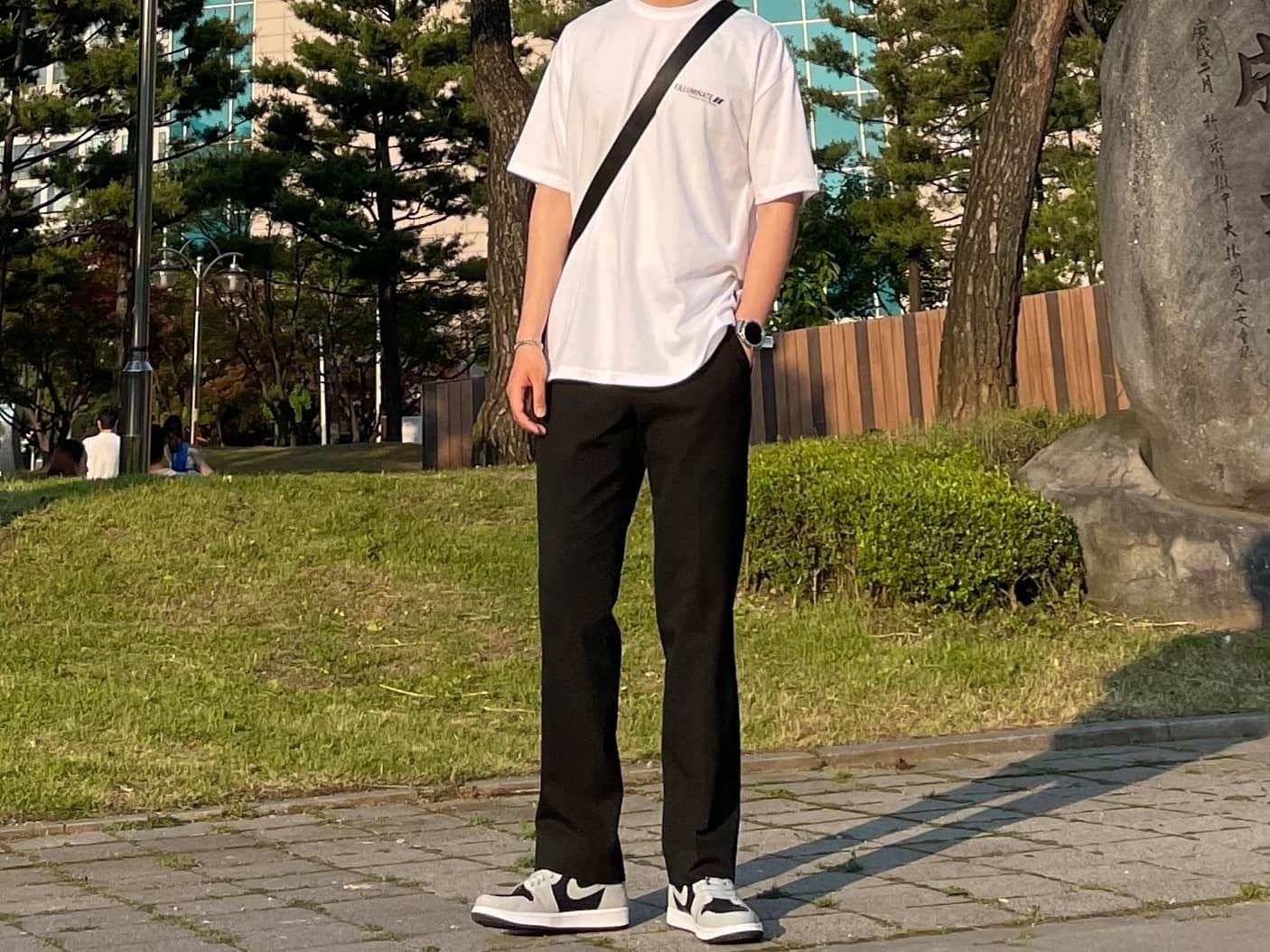 Jordan 1 Retro High OG Shadow 2.0 착용 스타일 - 1