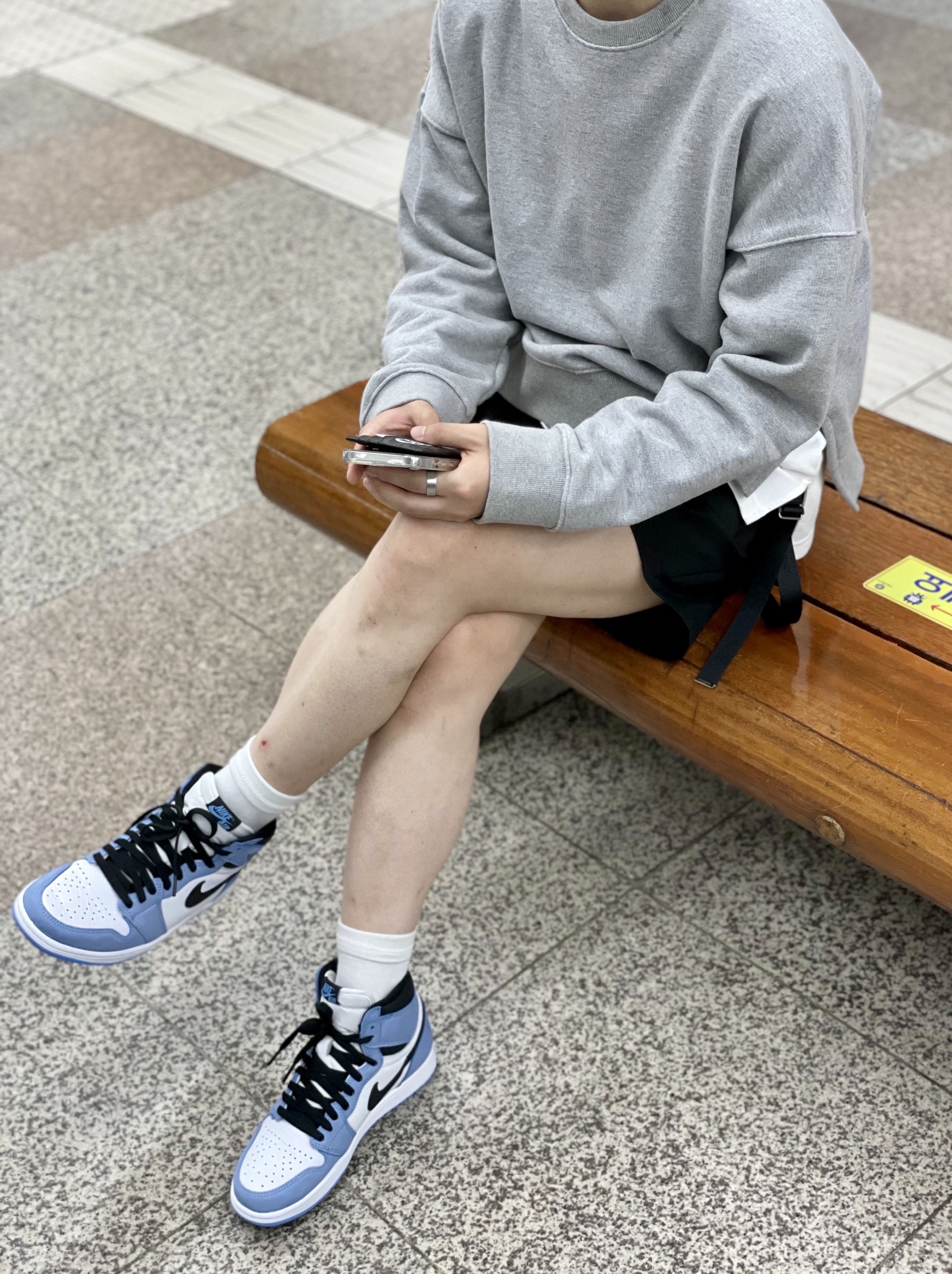 Jordan 1 Retro High OG University Blue 착용 스타일