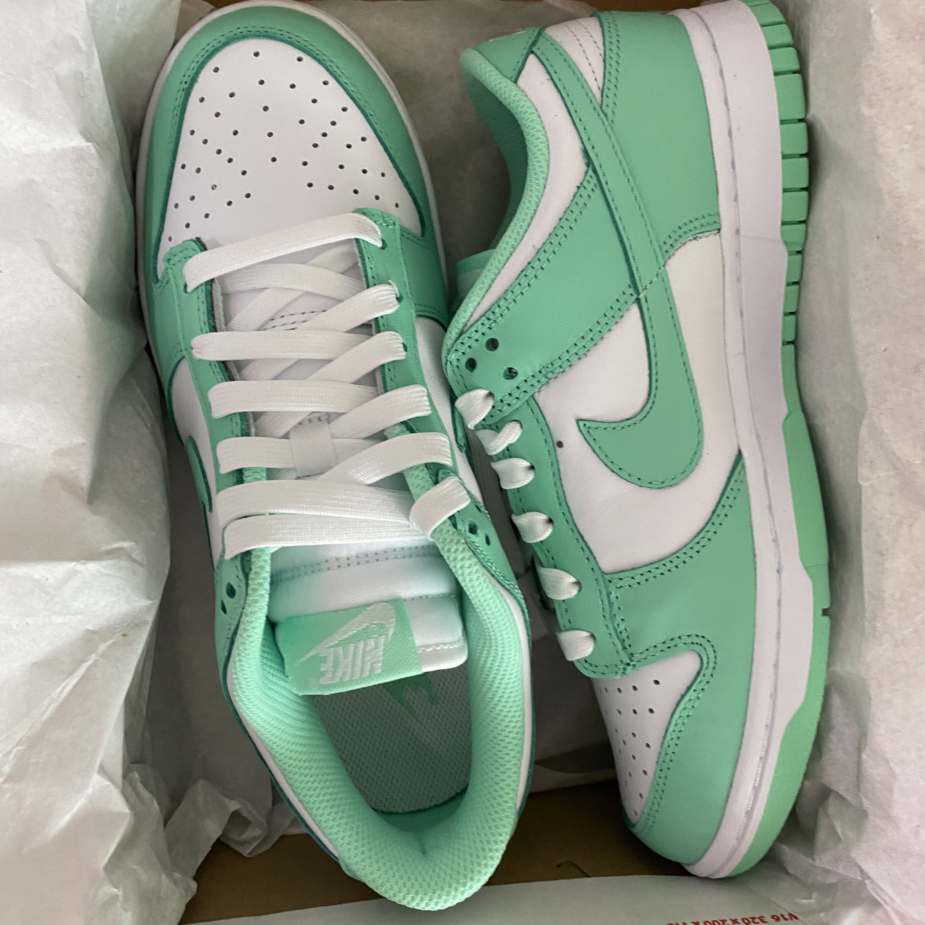 (W) Nike Dunk Low Green Glow 착용 스타일