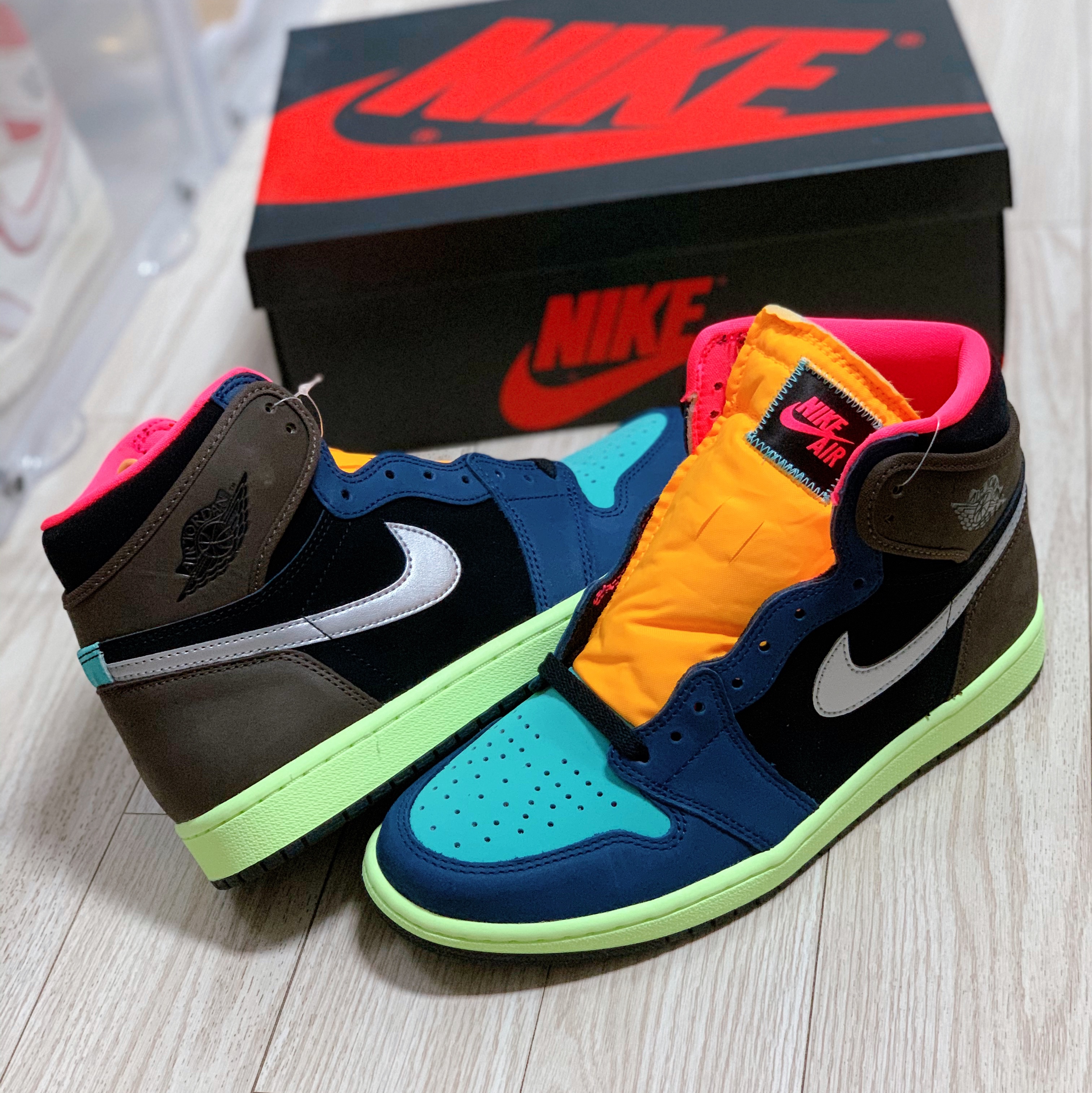 Jordan 1 Retro High Baroque Brown 착용 스타일 - 1